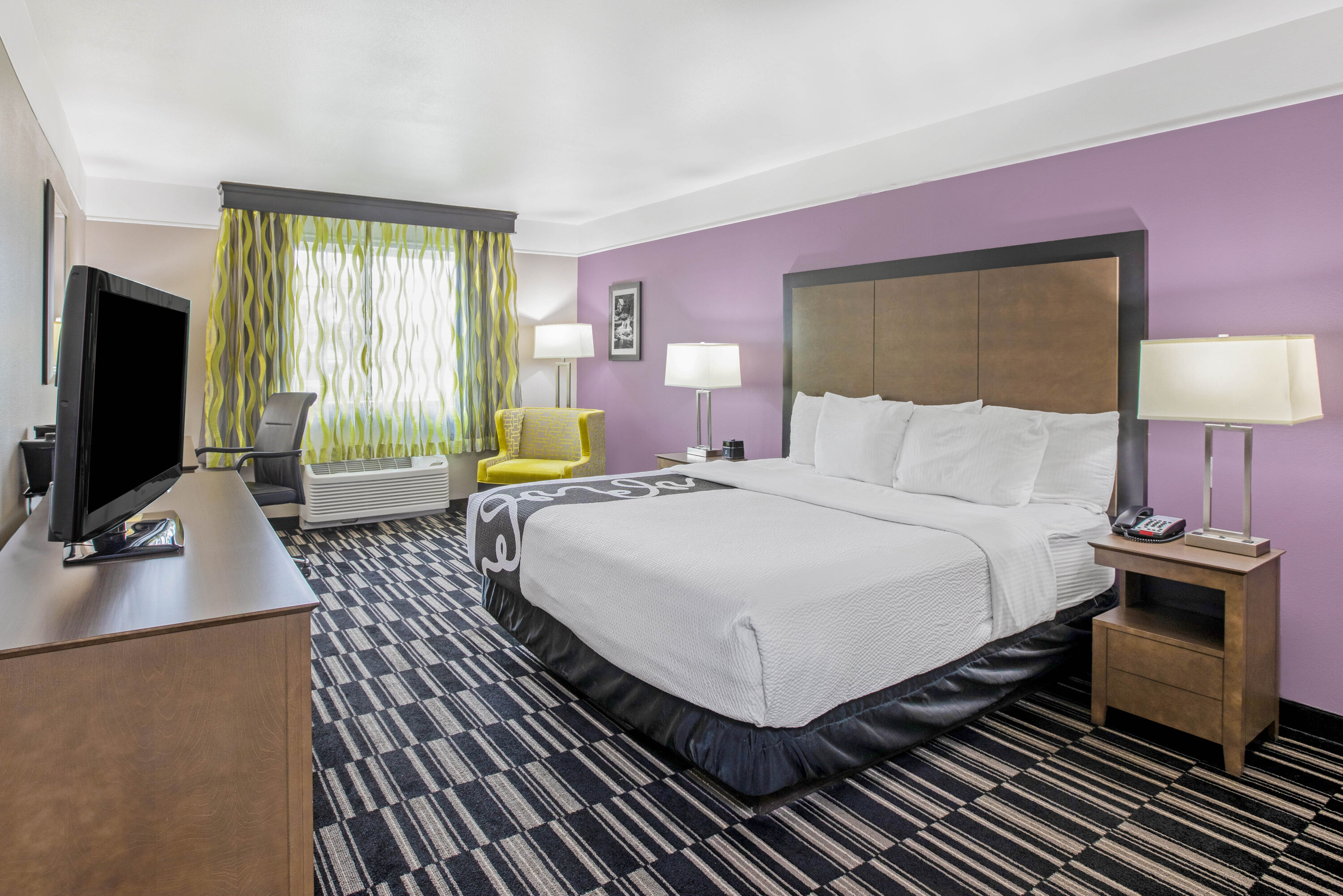 La Quinta Inn & Suites by Wyndham Modesto Salida - hotel rooms
