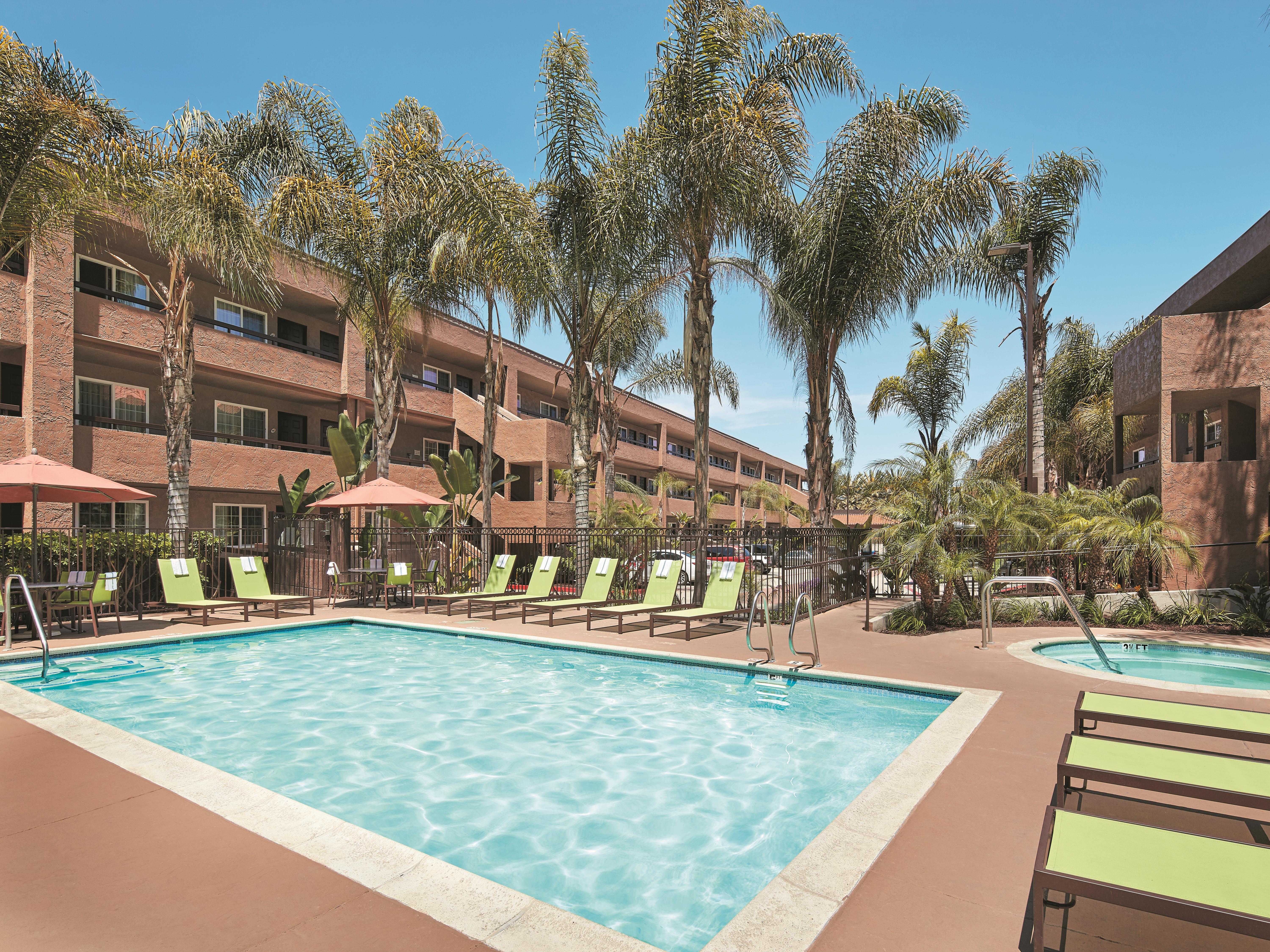 La Quinta Inn Suites By Wyndham San Diego Seaworld Zoo San