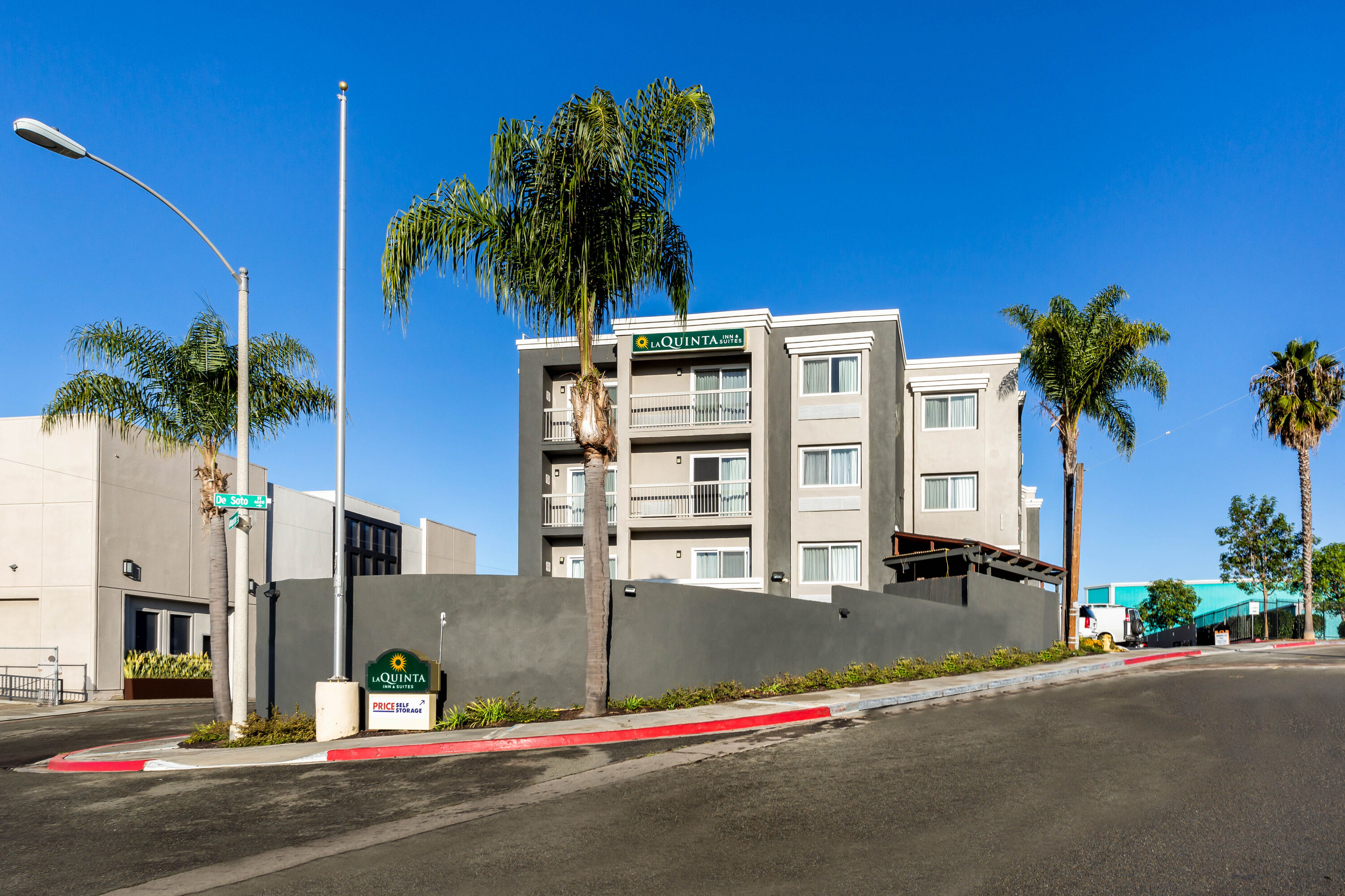 Exterior Day Image of La Quinta Inn & Suites by Wyndham San Diego Mission Bay hotel in San Diego, California