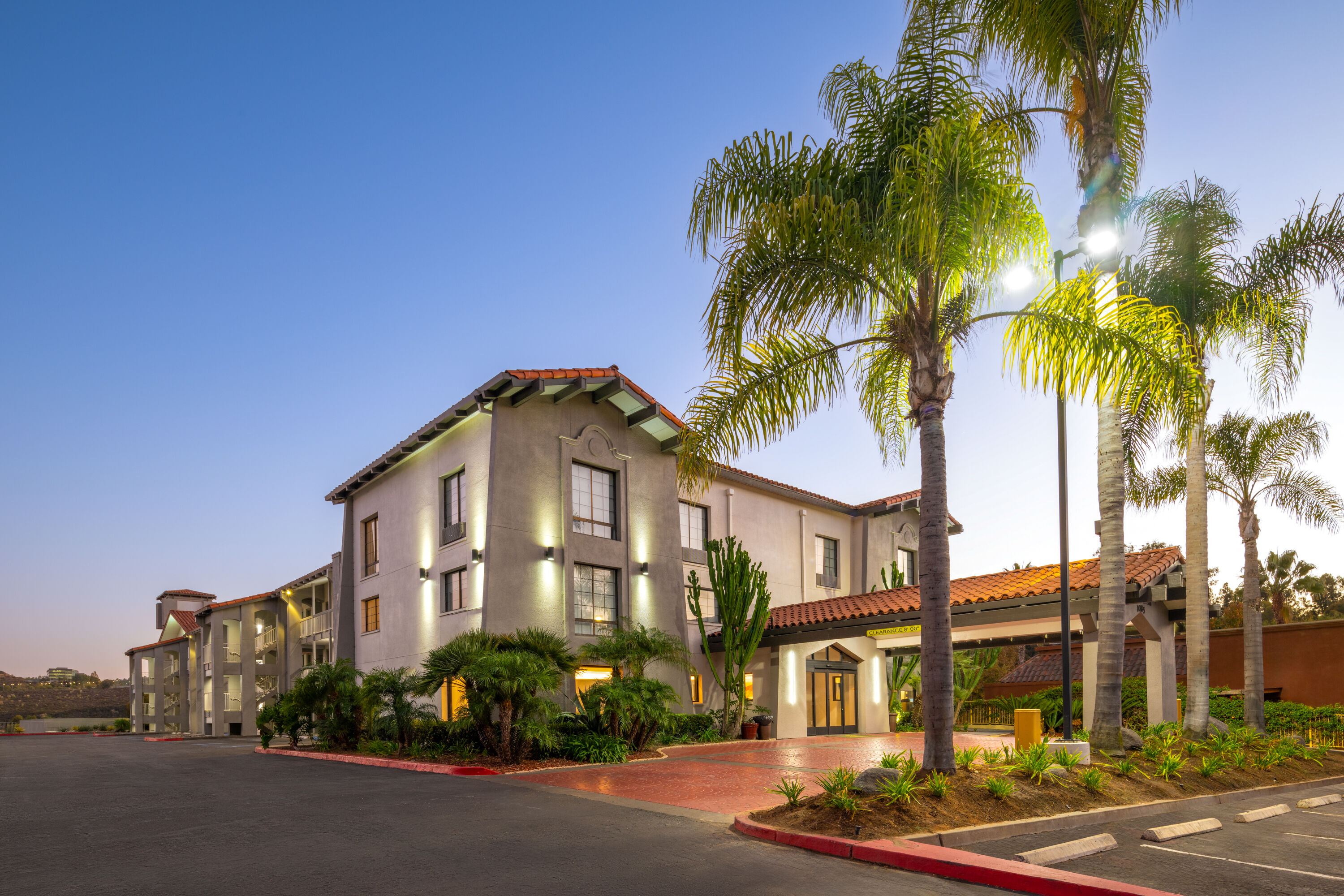 Exterior Dusk Image of La Quinta Inn by Wyndham San Diego - Miramar hotel in San Diego, California