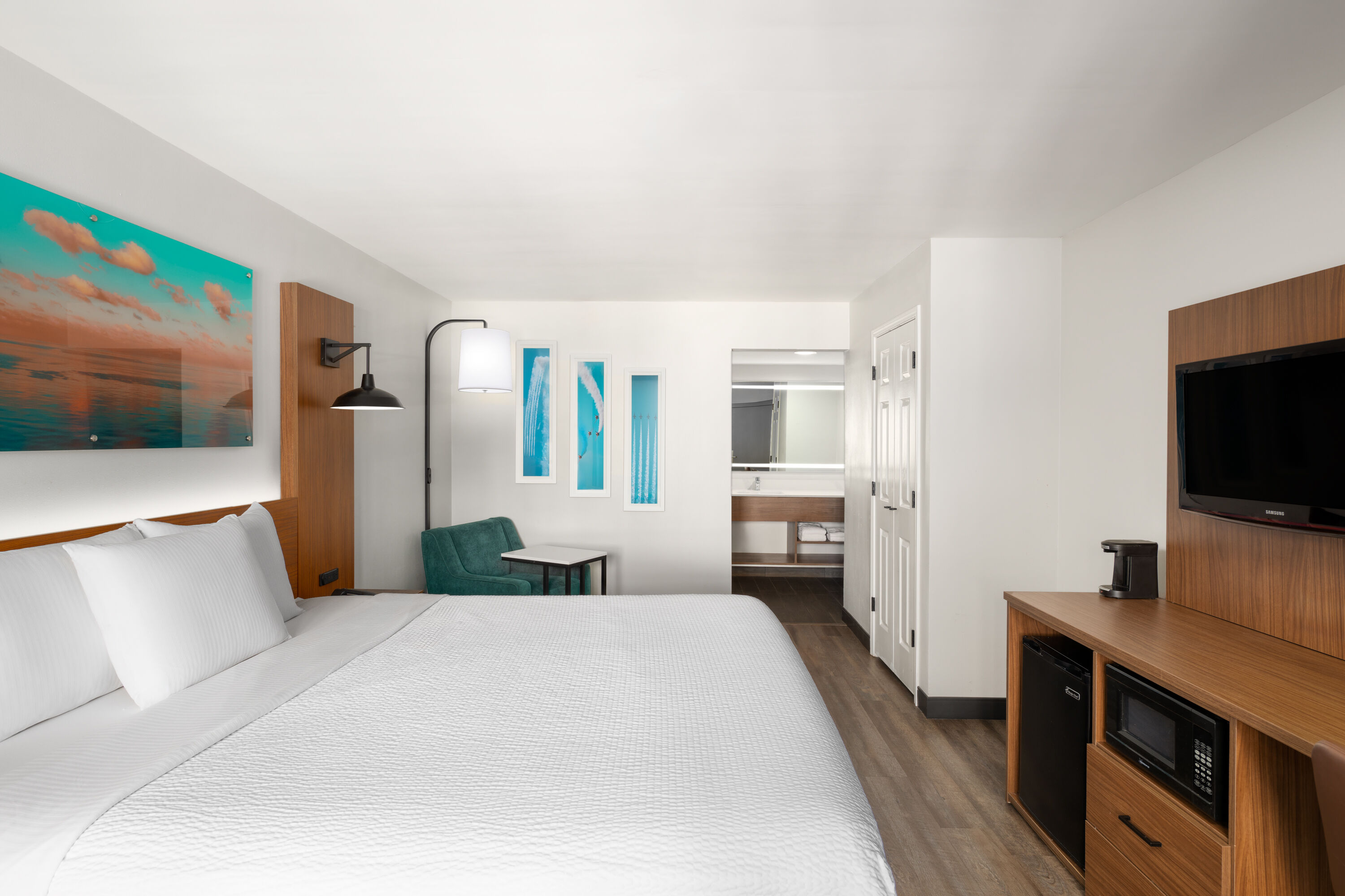 Guest room at the La Quinta Inn by Wyndham San Diego - Miramar in San Diego, California