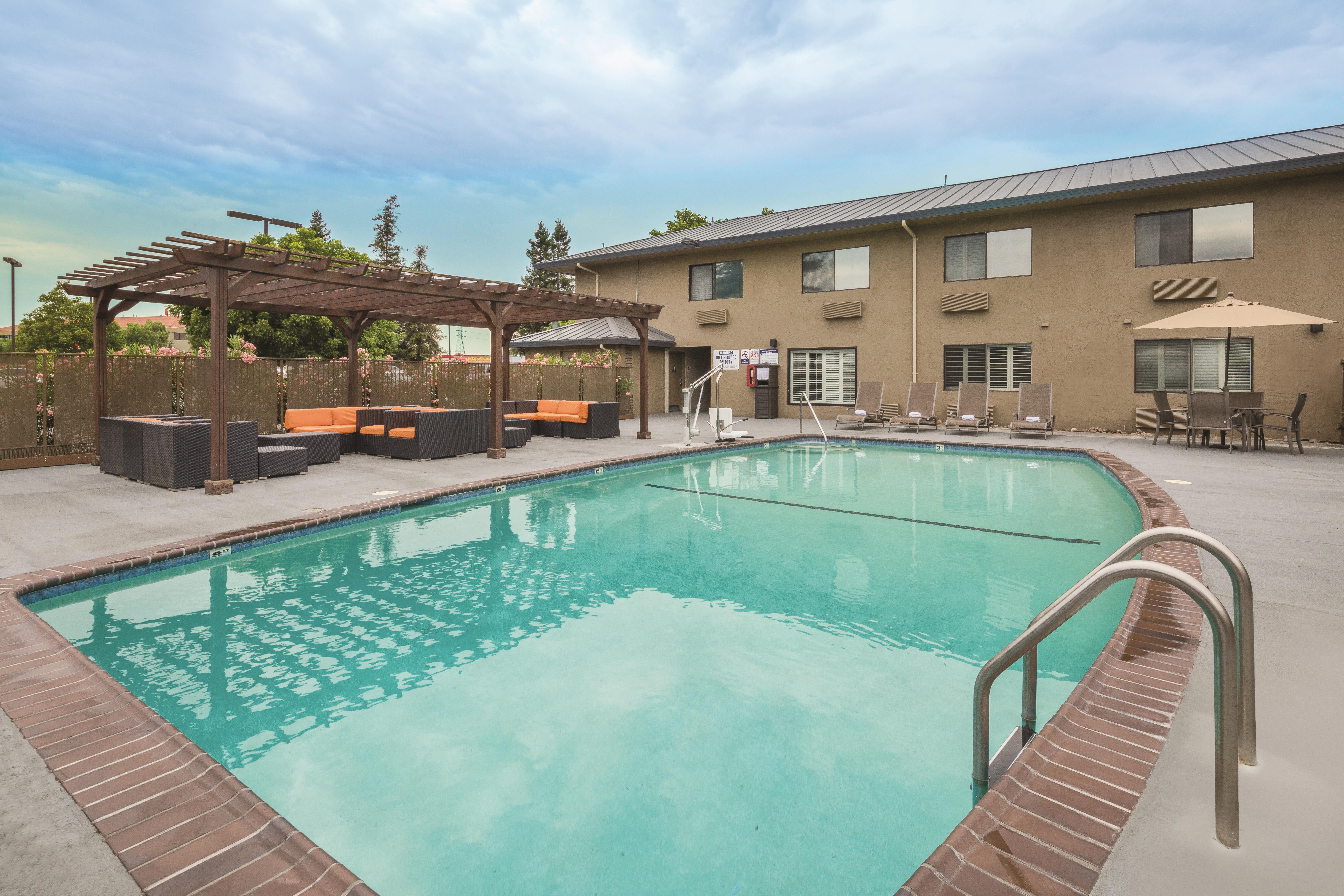 La Quinta Inn Amp Suites By Wyndham San Jose Airport San
