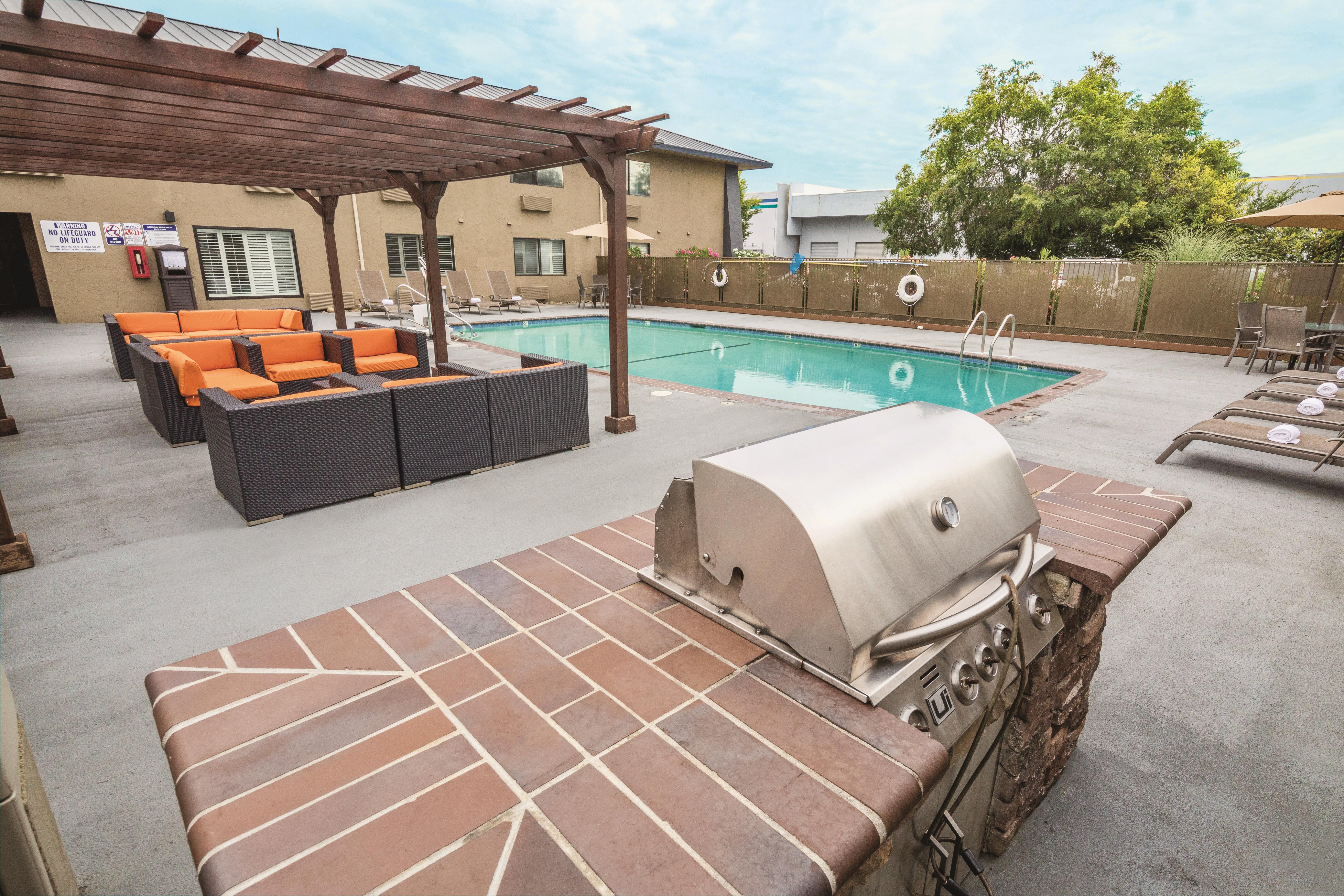 La Quinta Inn Amp Suites By Wyndham San Jose Airport San