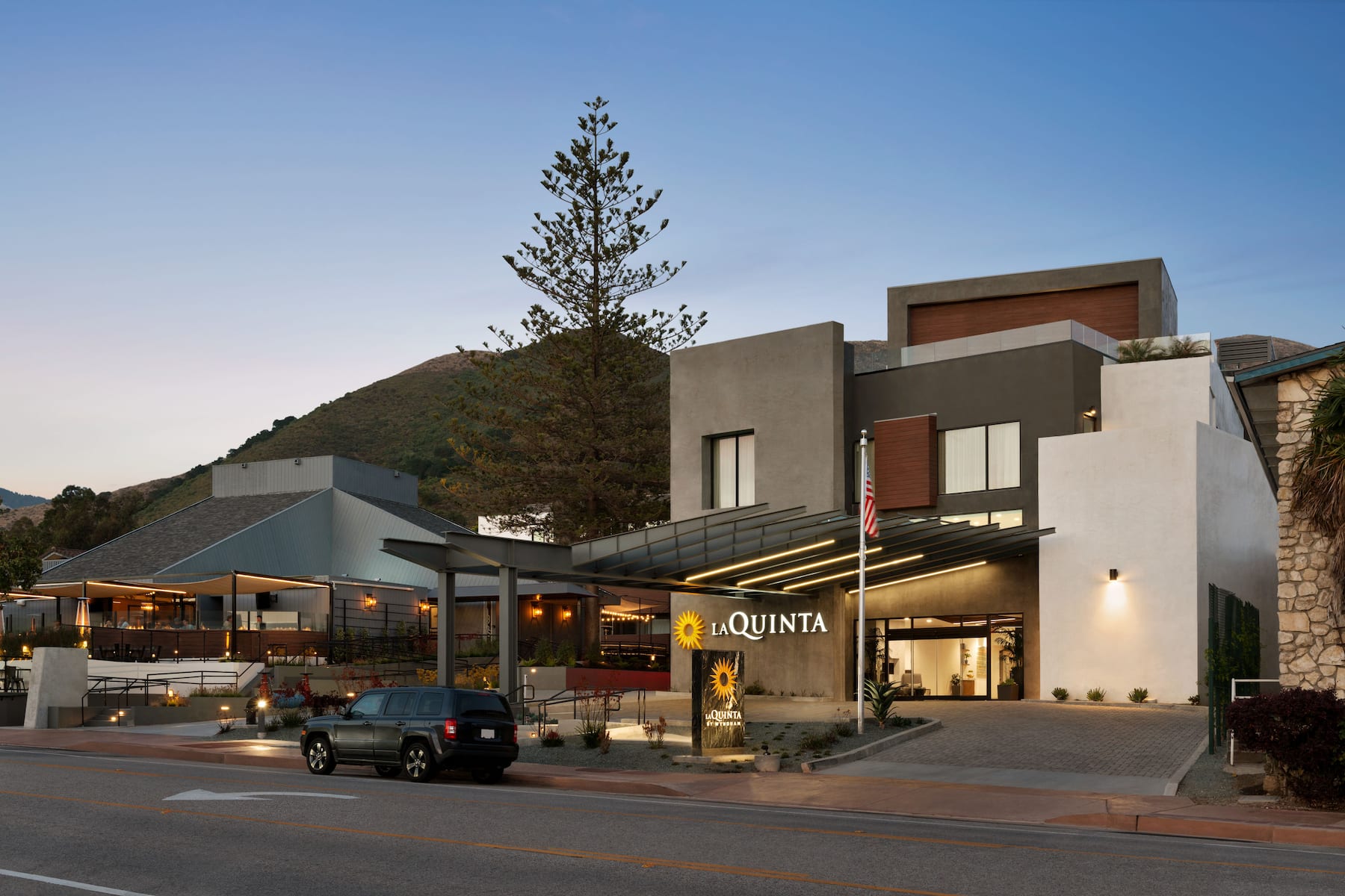 Exterior of La Quinta Inn & Suites by Wyndham San Luis Obispo Downtown hotel in San Luis Obispo, California