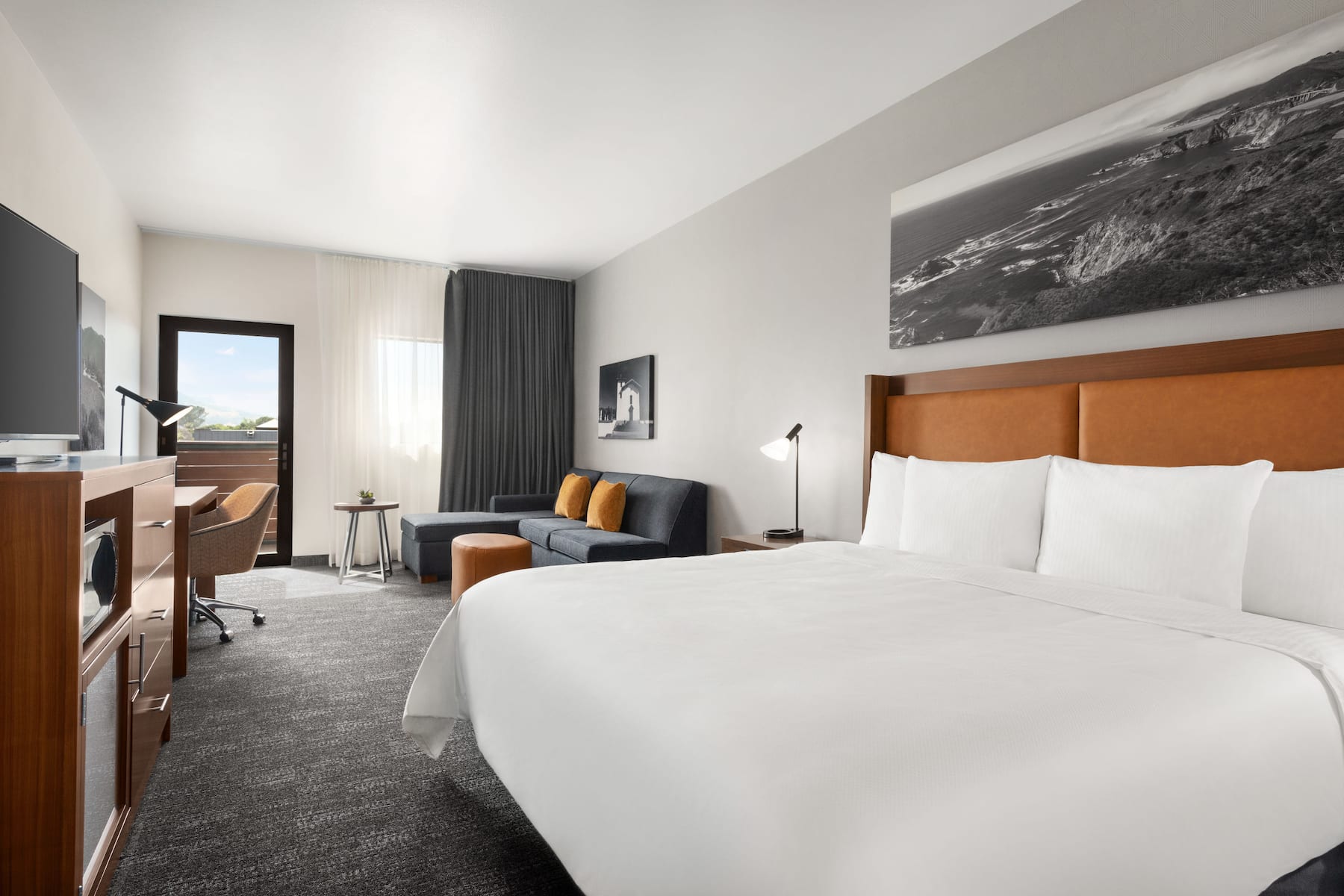 Guest room at the La Quinta Inn & Suites by Wyndham San Luis Obispo Downtown in San Luis Obispo, California