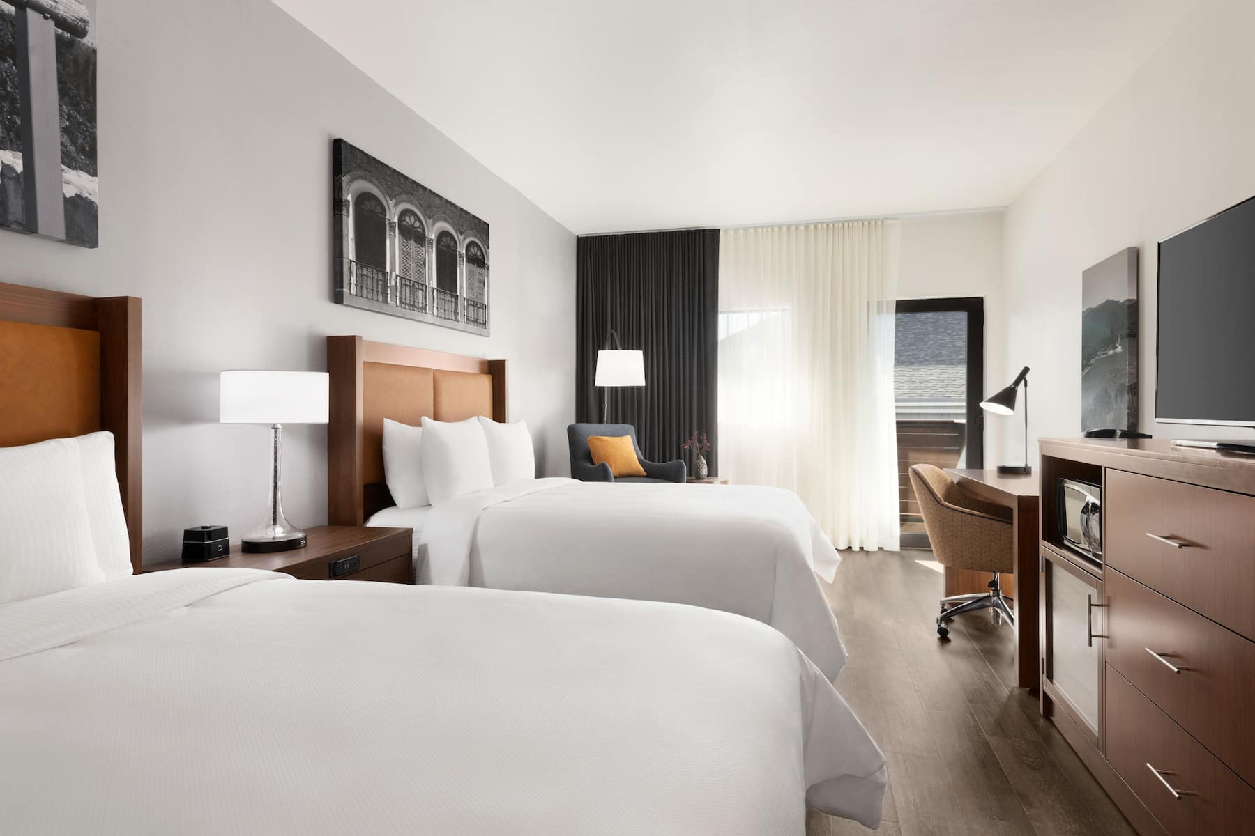 Guest room at the La Quinta Inn & Suites by Wyndham San Luis Obispo Downtown in San Luis Obispo, California