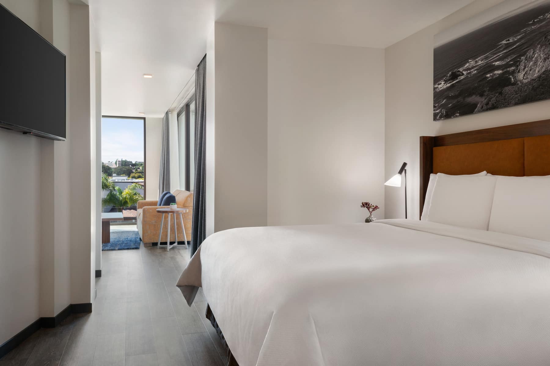 La Quinta Inn & Suites by Wyndham San Luis Obispo Downtown suite in San Luis Obispo, California
