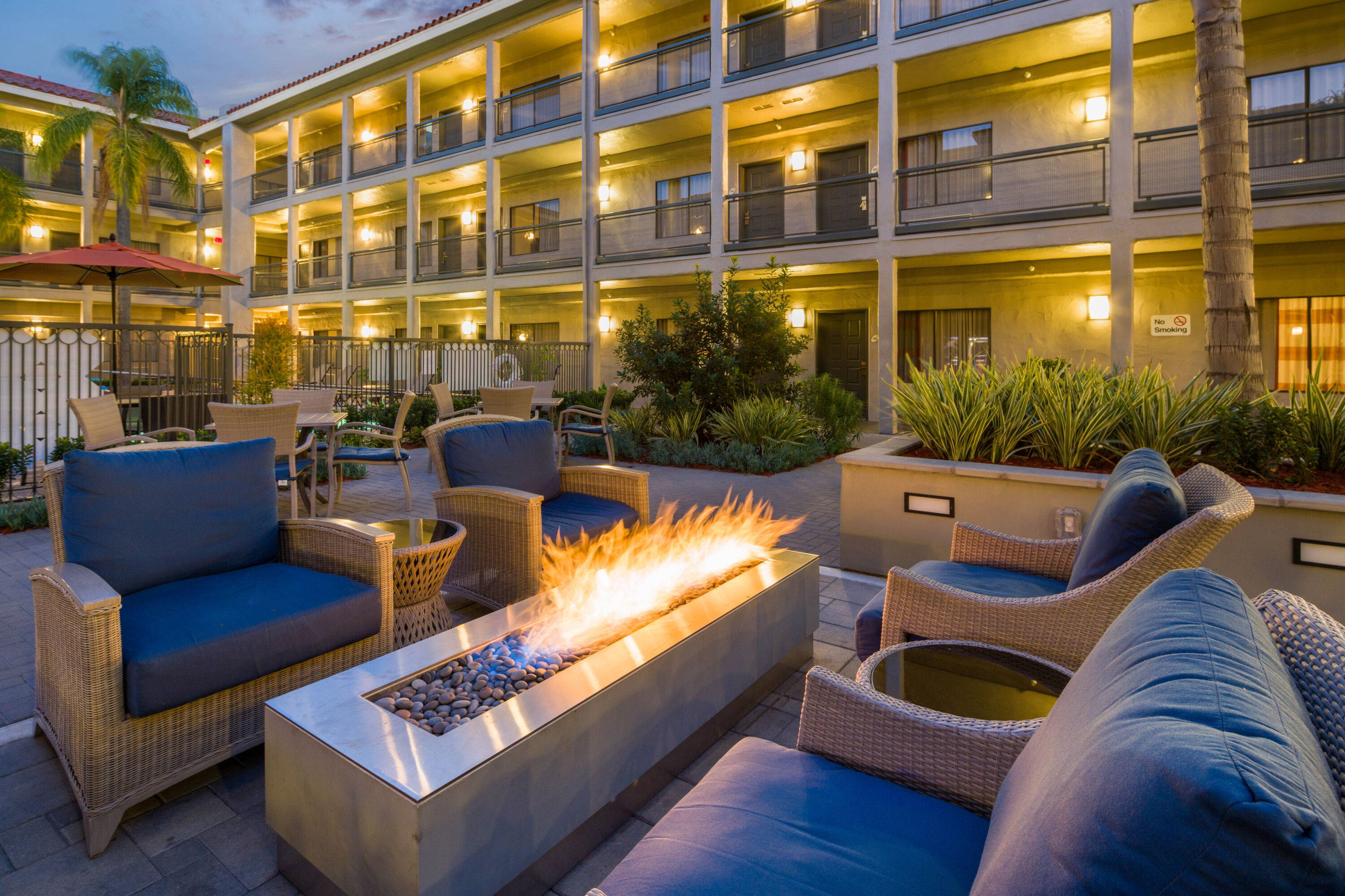 La Quinta Inn & Suites by Wyndham Orange County Airport | Santa Ana, CA