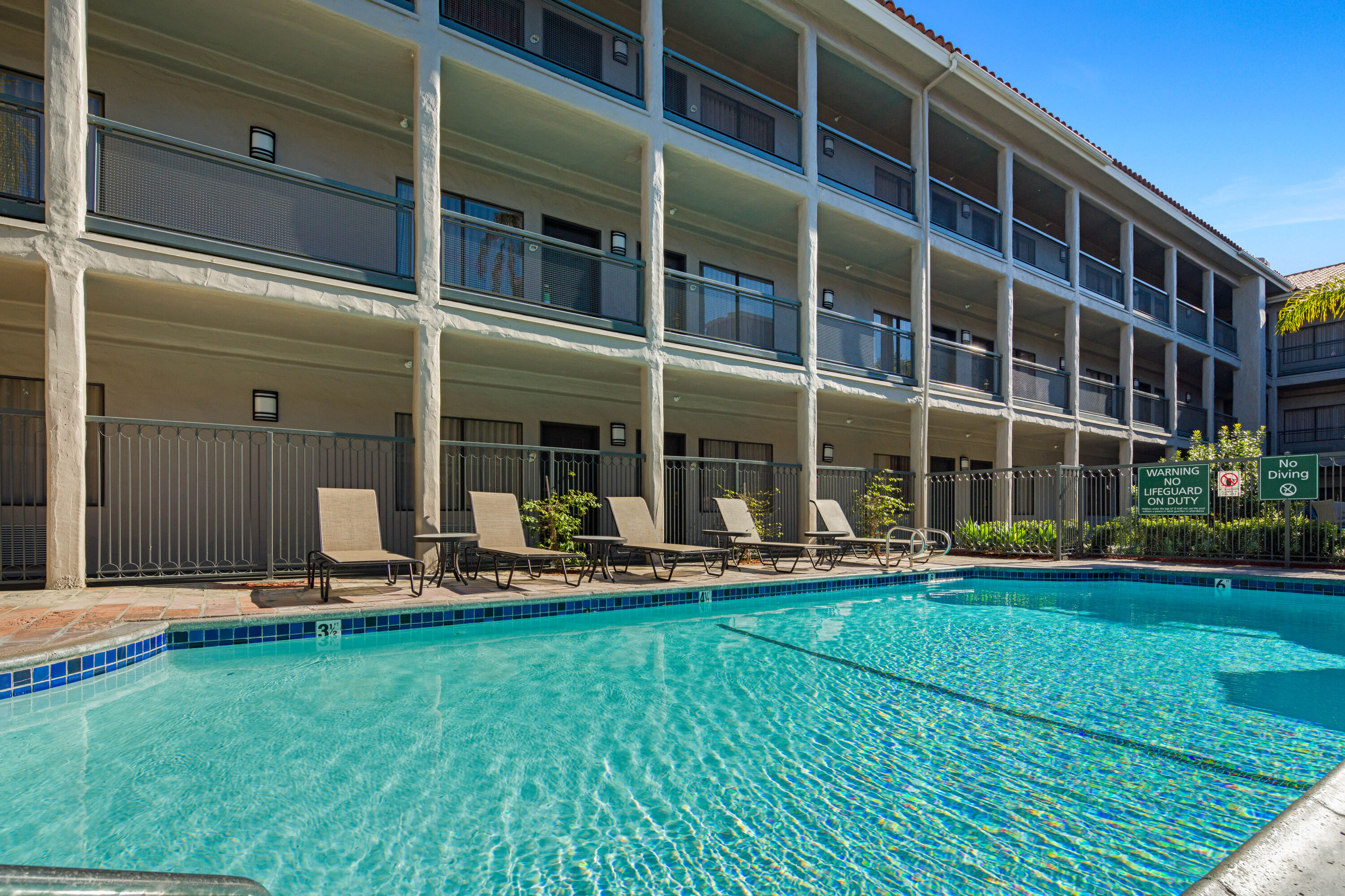 Wyndham Santa Ana