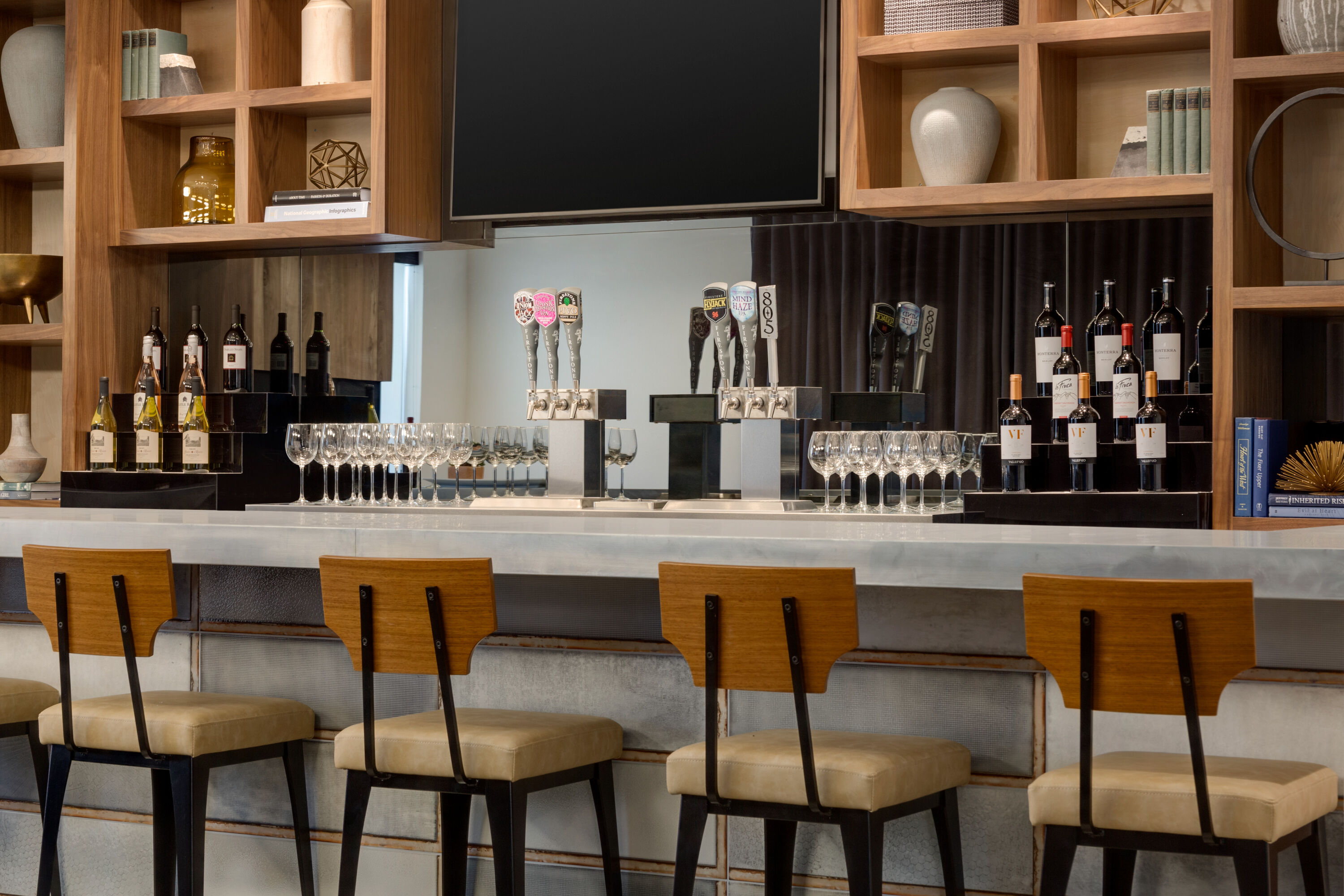 Bar at La Quinta Inn & Suites by Wyndham Santa Rosa Sonoma in Santa Rosa, California