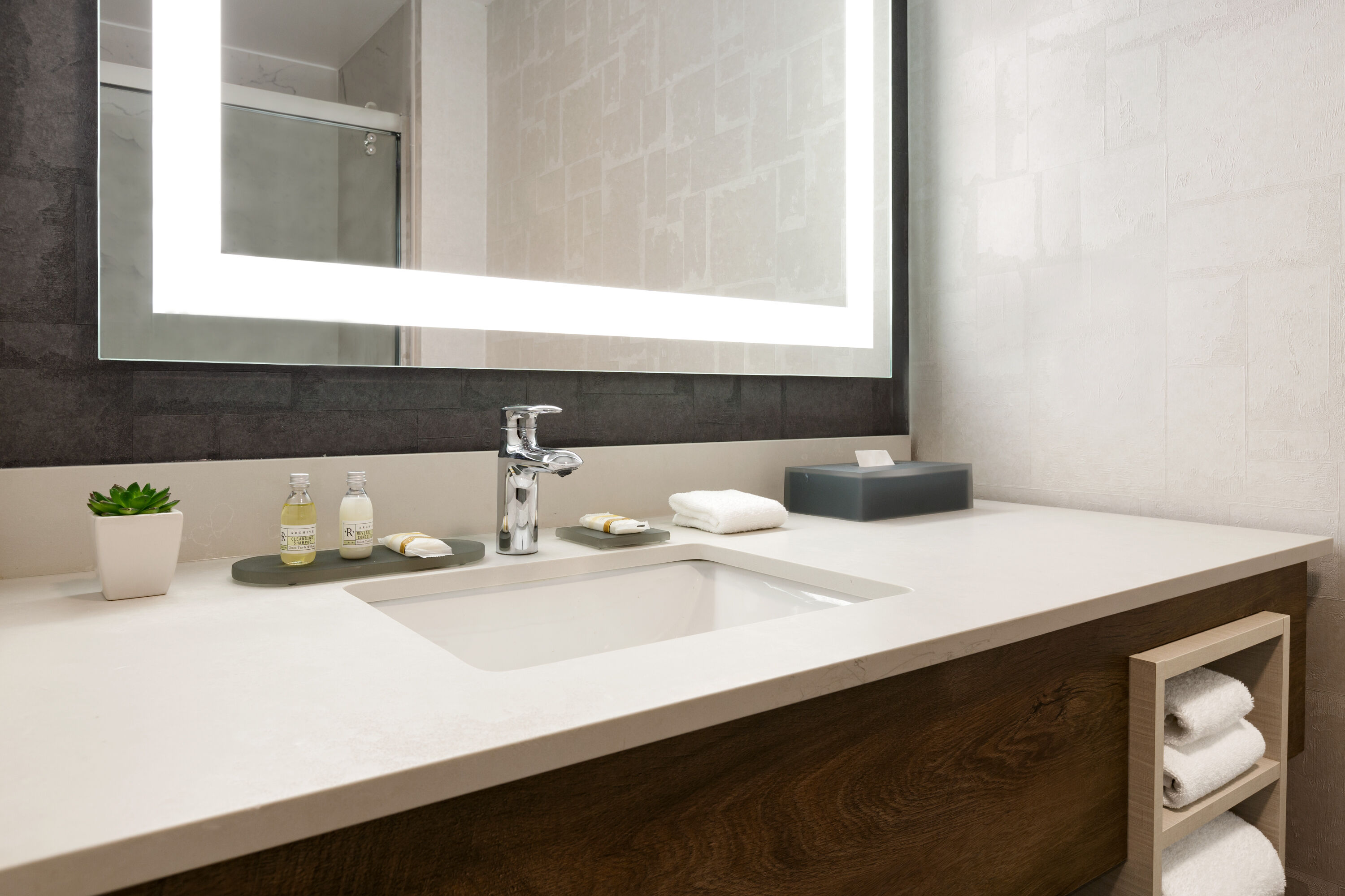 Guest room bath at the La Quinta Inn & Suites by Wyndham Santa Rosa Sonoma in Santa Rosa, California