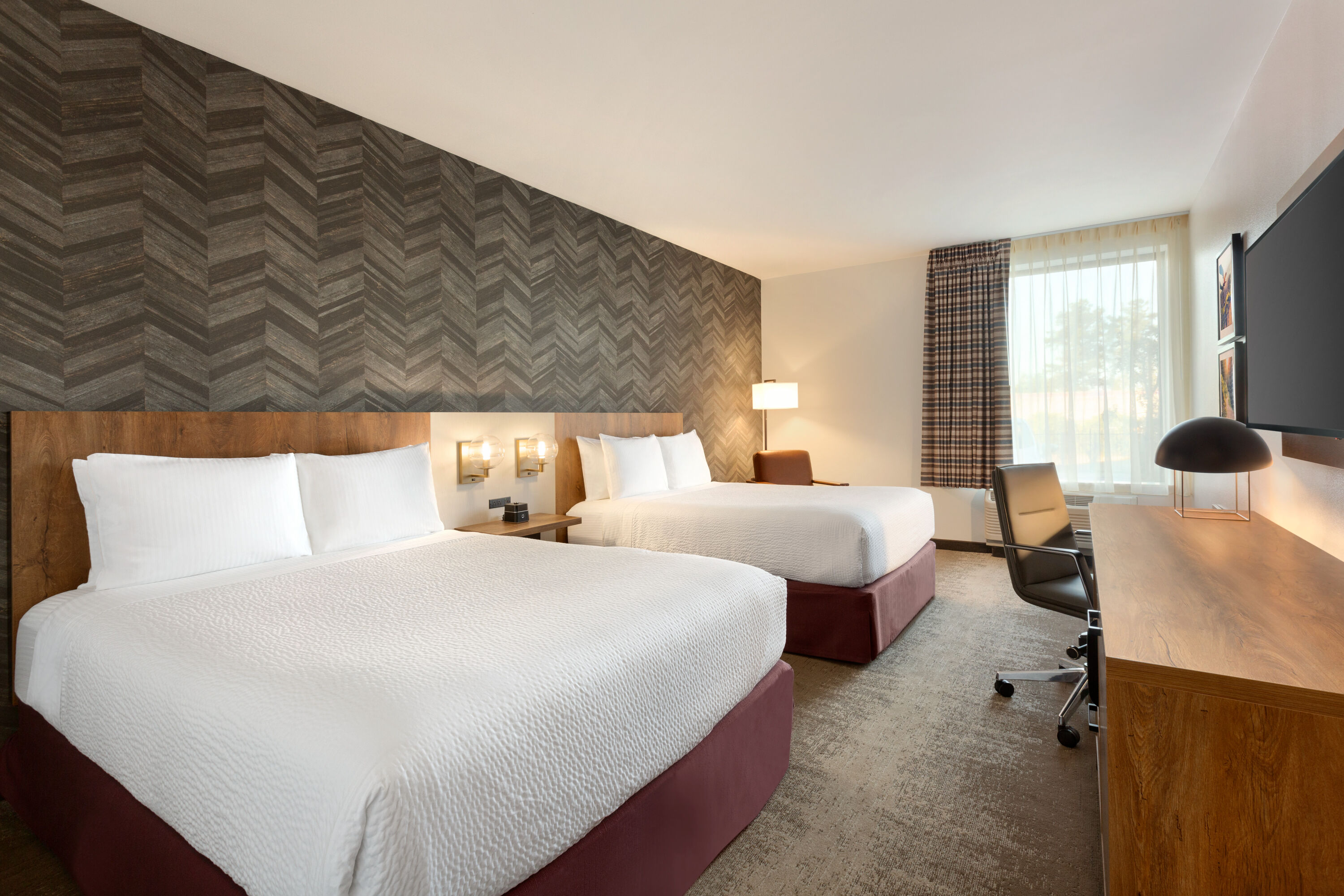 Guest room at the La Quinta Inn & Suites by Wyndham Santa Rosa Sonoma in Santa Rosa, California