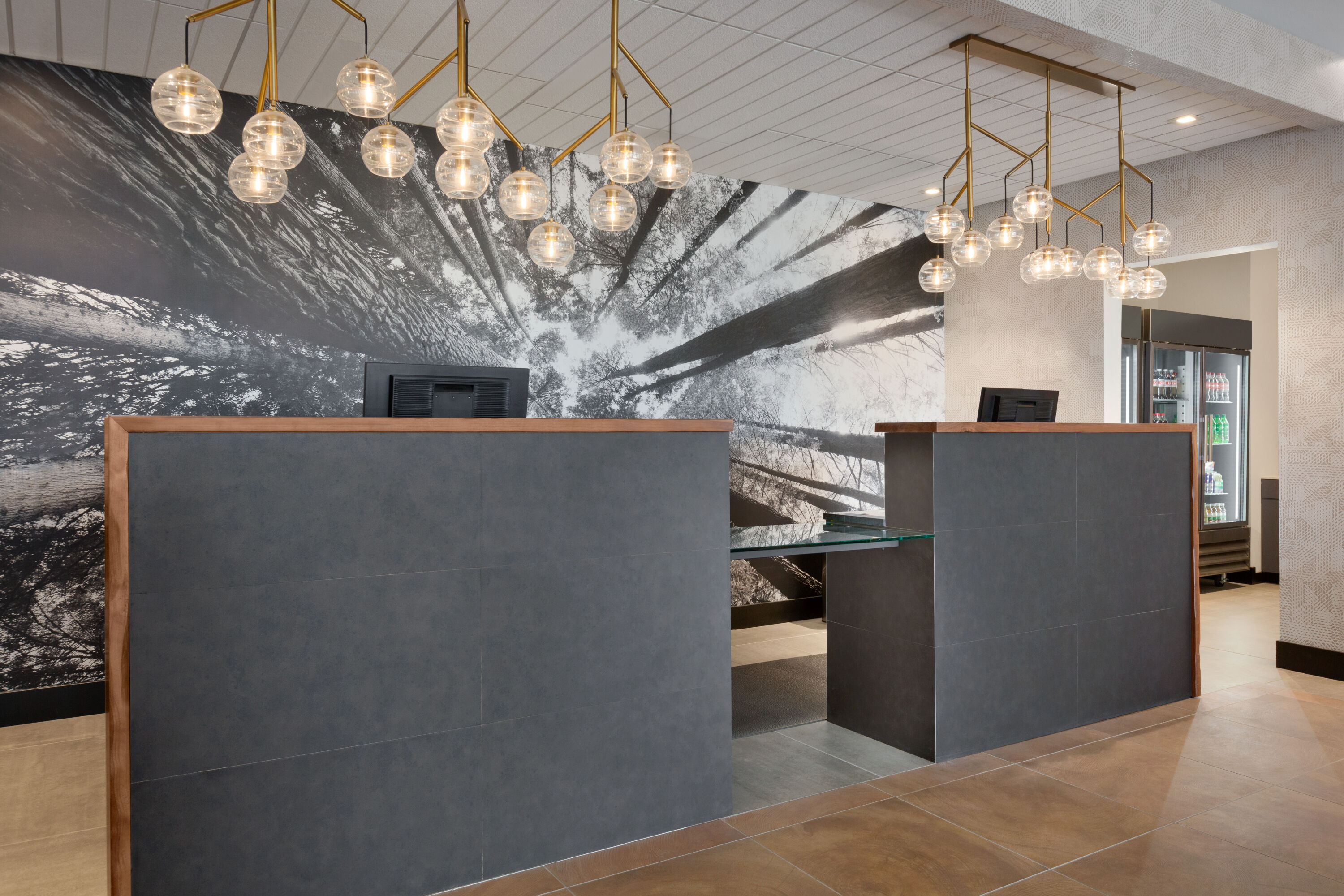 La Quinta Inn & Suites by Wyndham Santa Rosa Sonoma reception in Santa Rosa, California