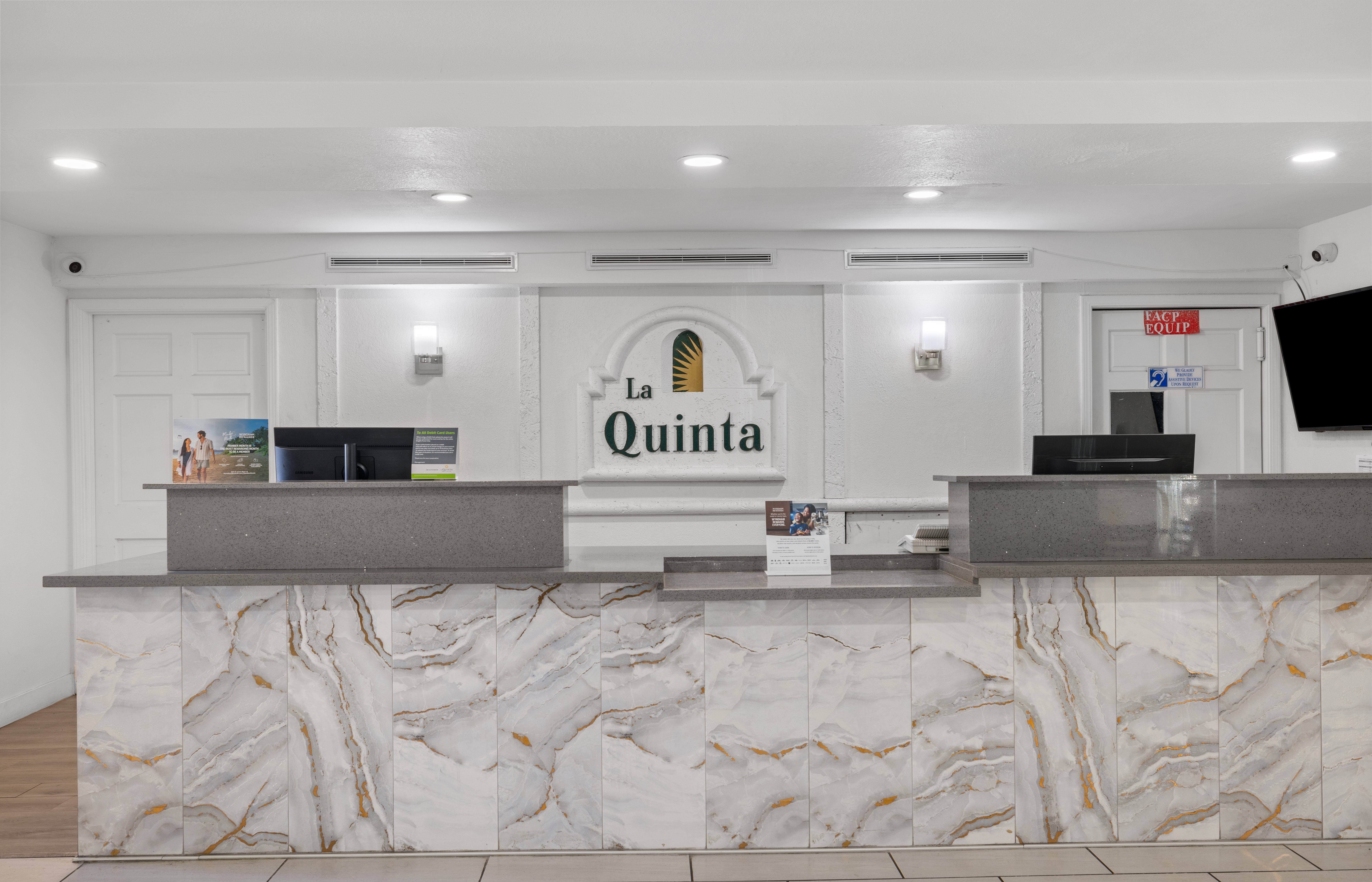 La Quinta Inn by Wyndham Stockton reception in Stockton, California