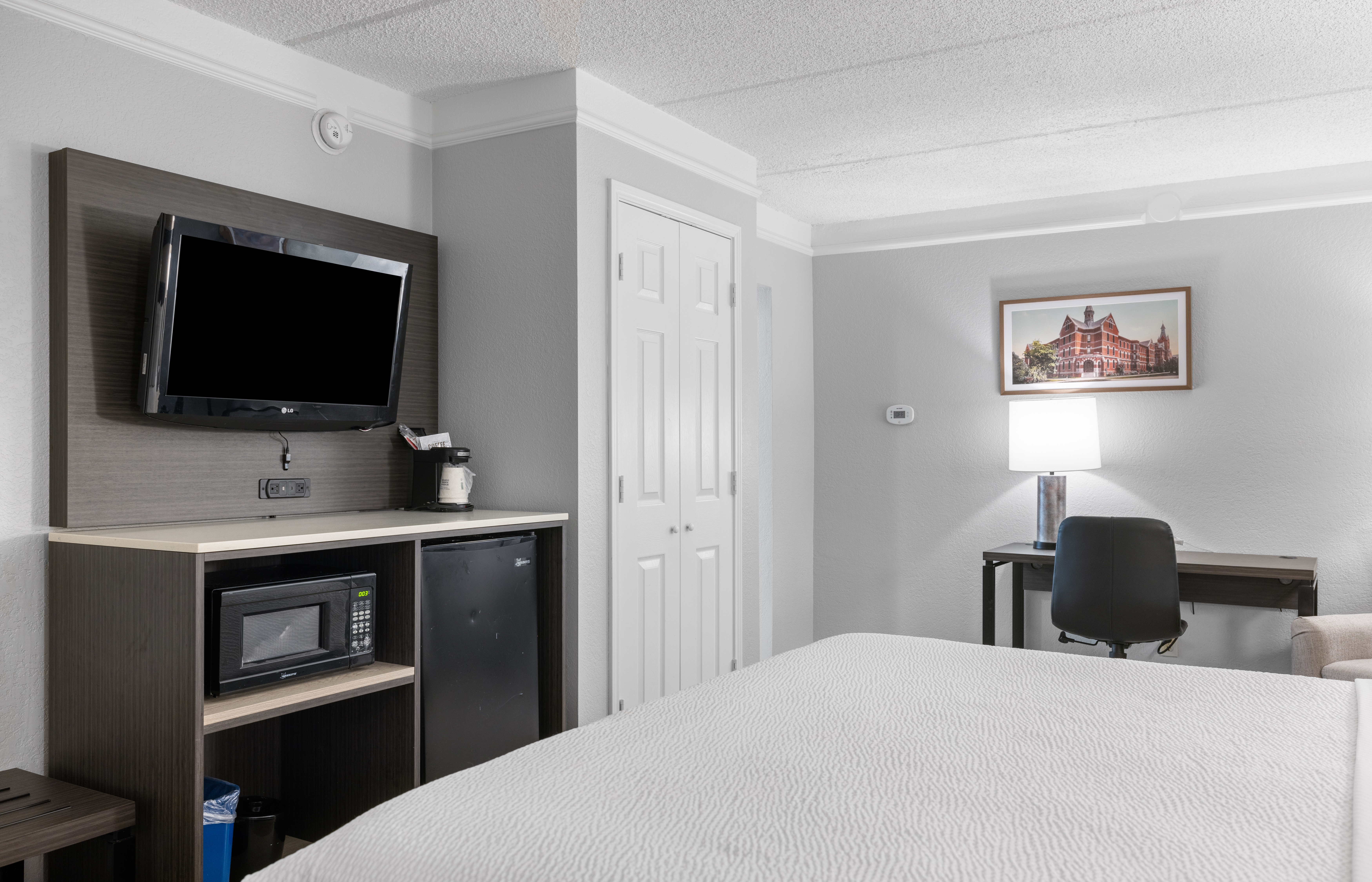 Guest room at the La Quinta Inn by Wyndham Stockton in Stockton, California