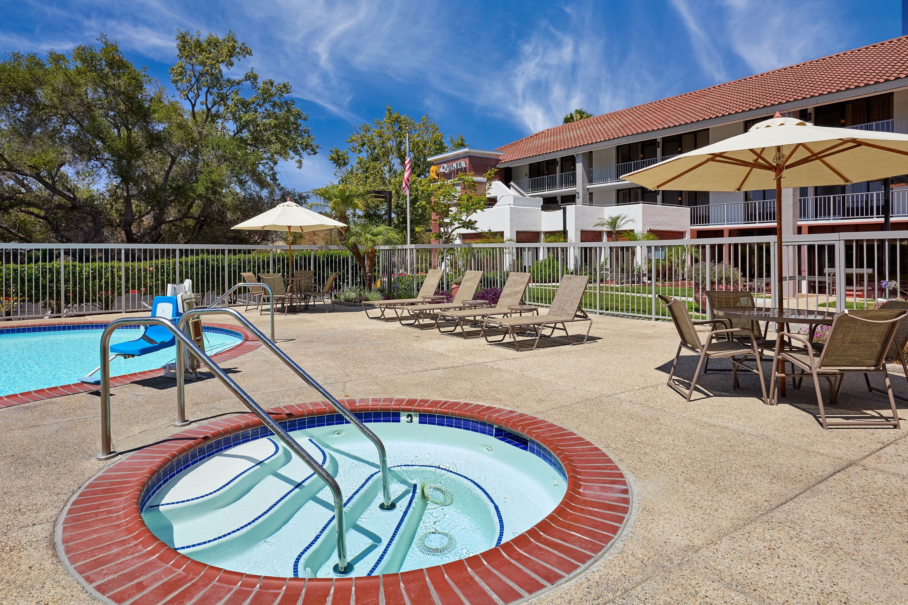 Hot tub at the La Quinta Inn & Suites by Wyndham Thousand Oaks-Newbury Park in Thousand Oaks, California