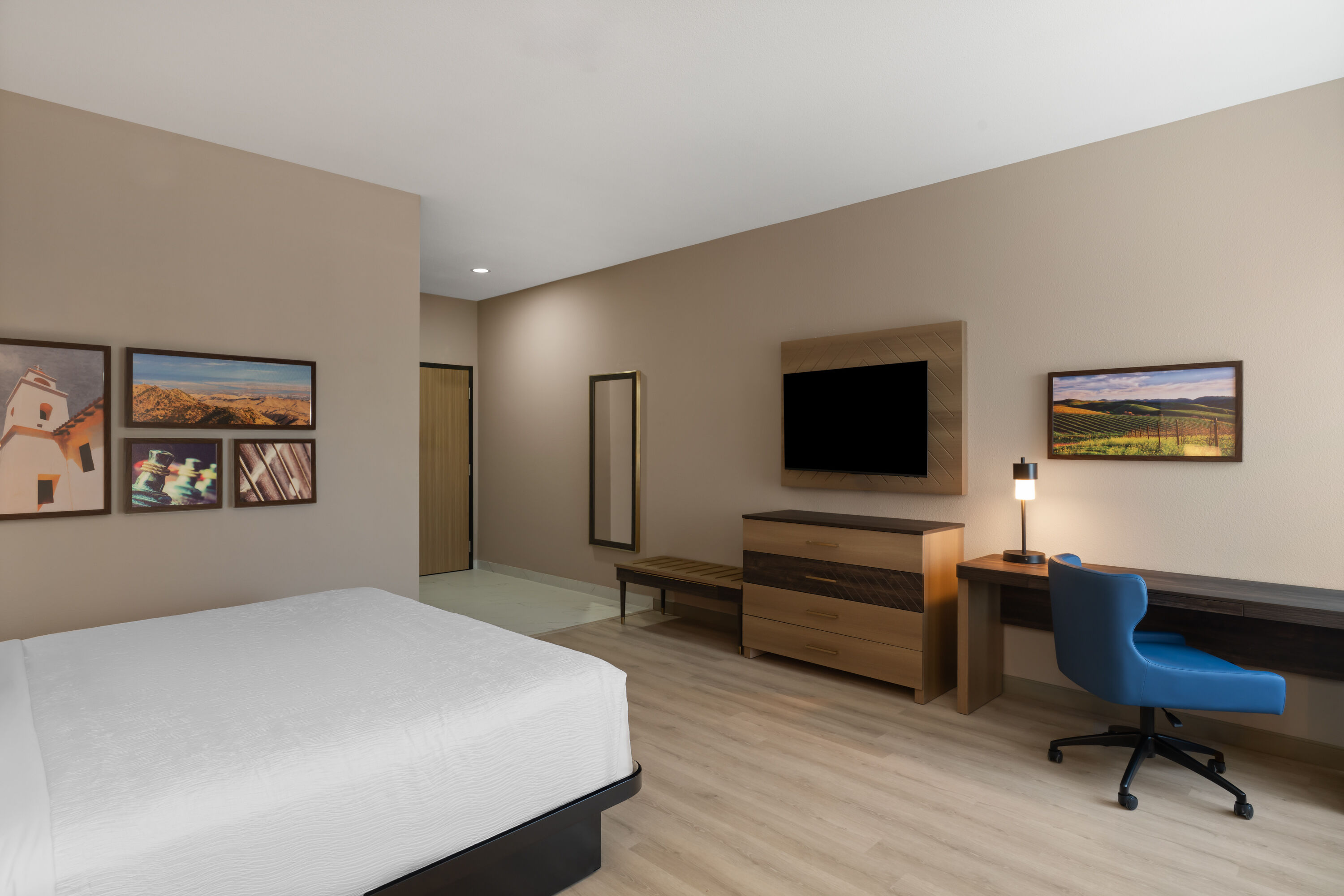 Guest room at the La Quinta Inn & Suites by Wyndham Tracy in Tracy, California