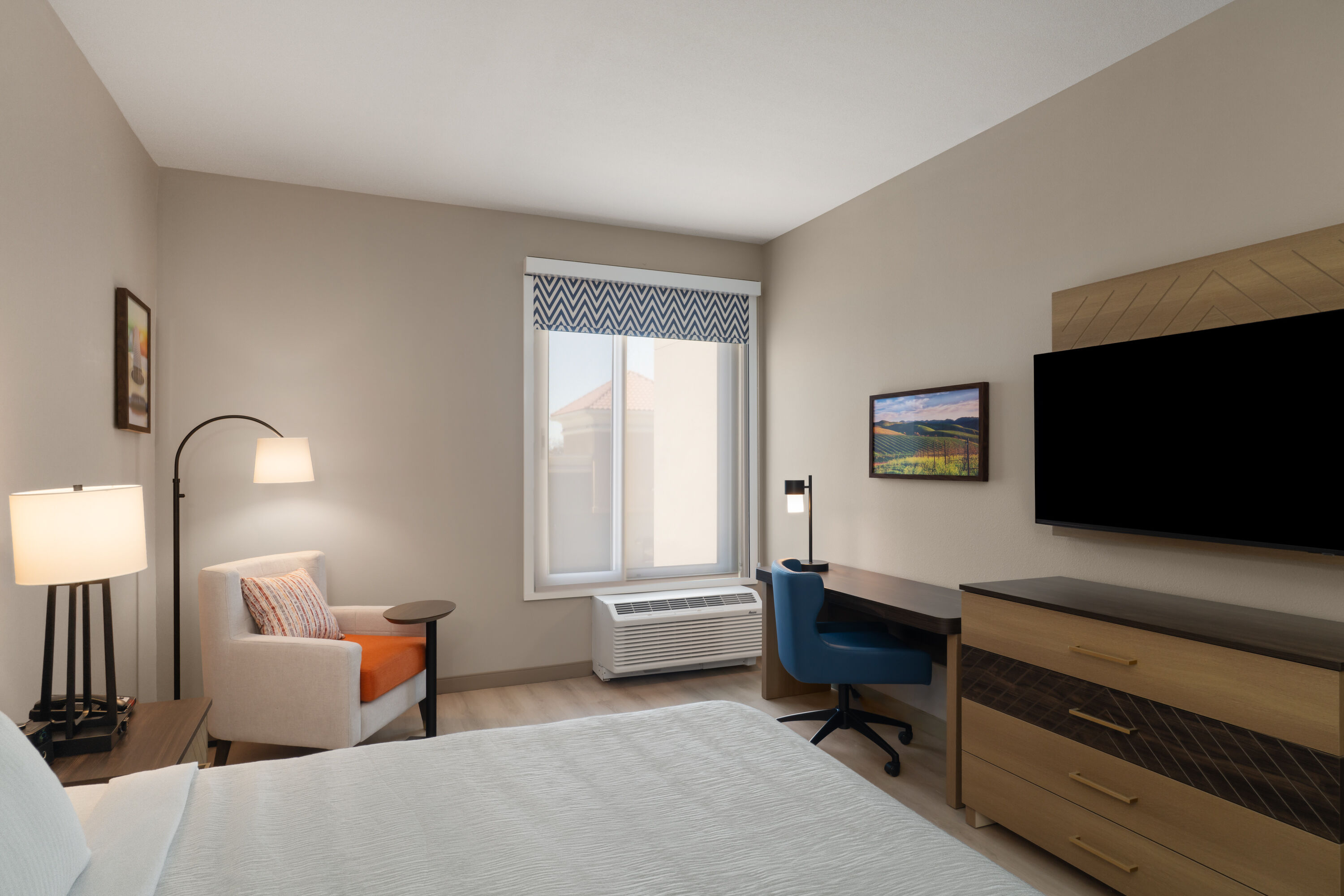 Guest room at the La Quinta Inn & Suites by Wyndham Tracy in Tracy, California