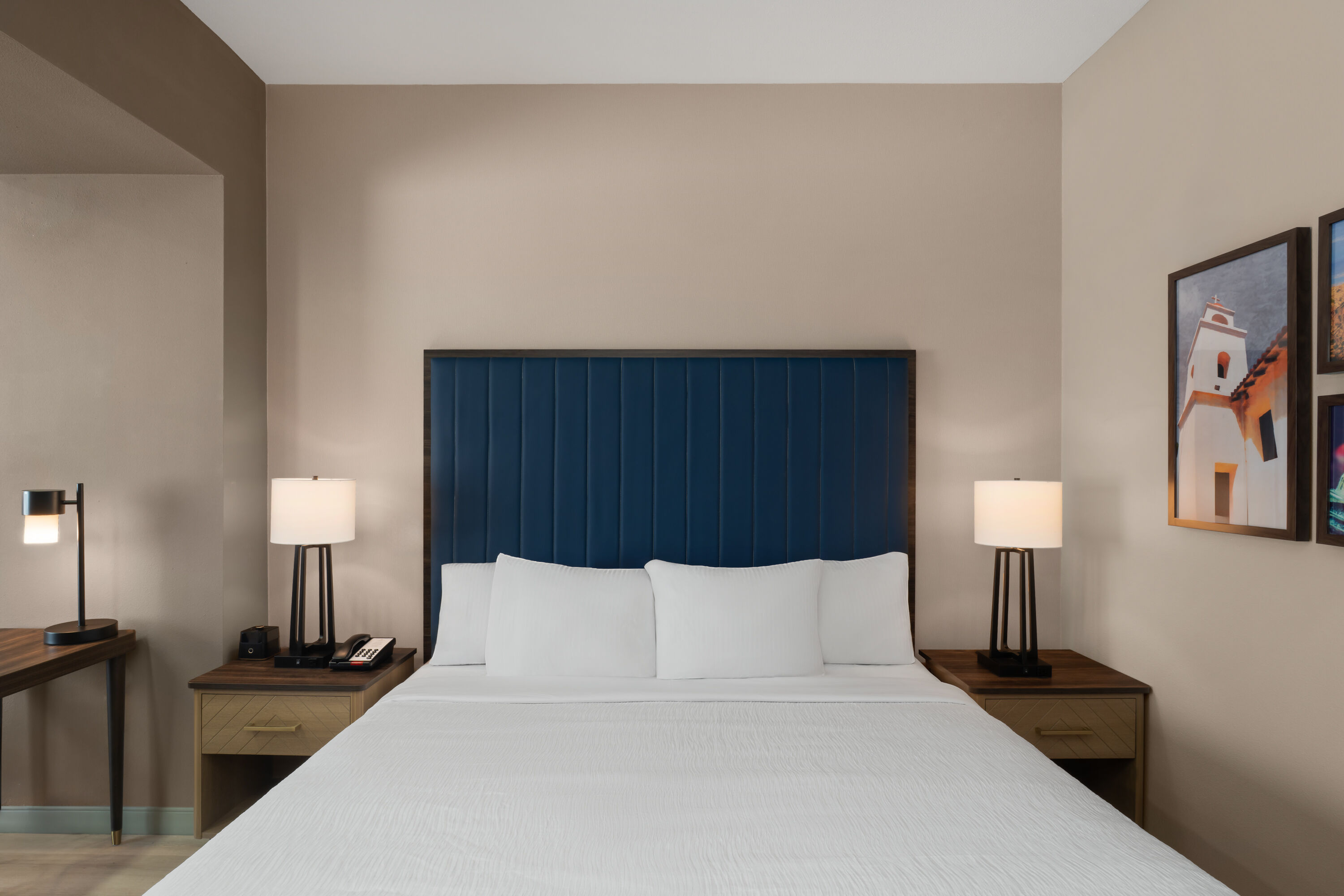 La Quinta Inn & Suites by Wyndham Tracy suite in Tracy, California