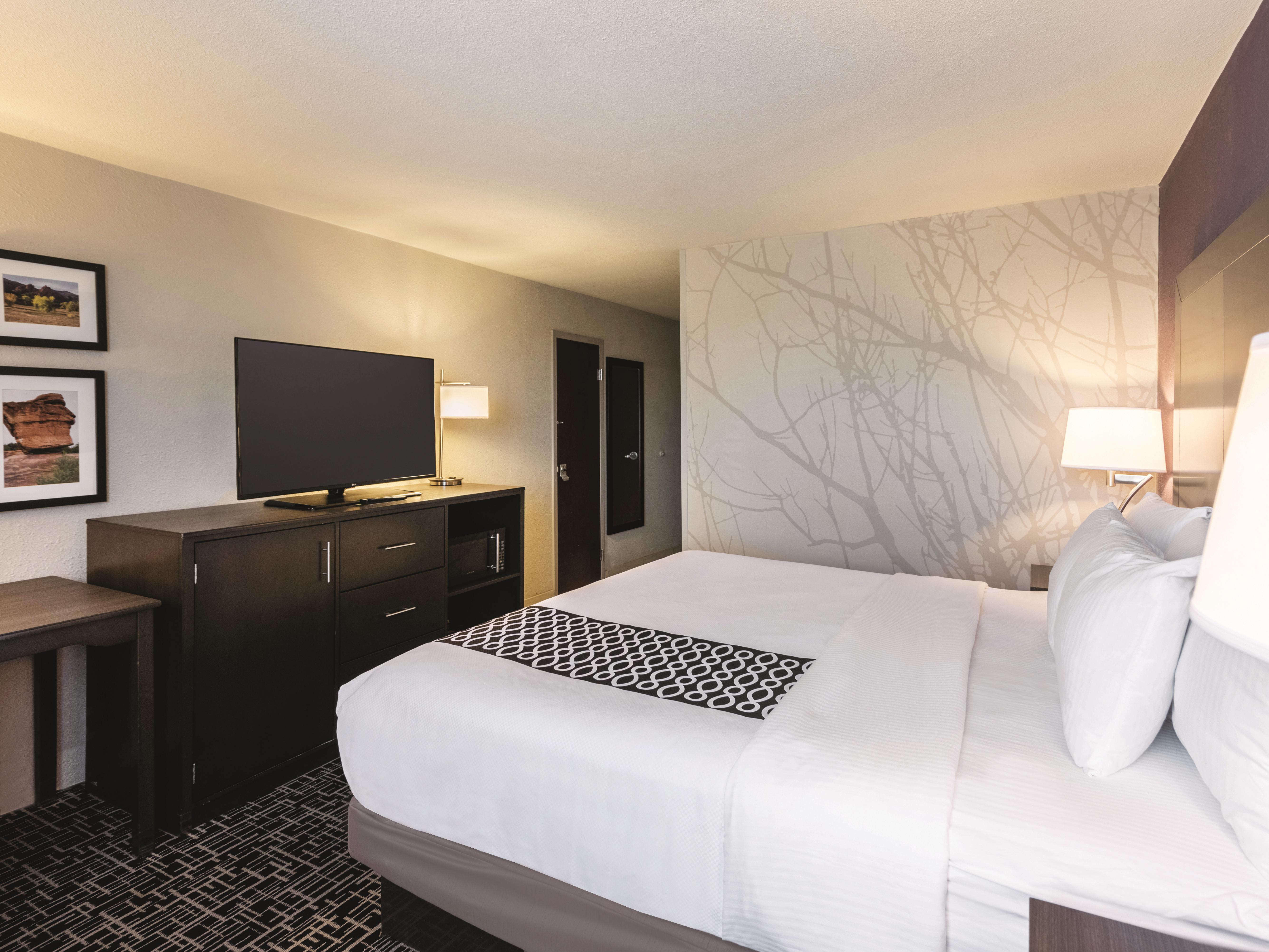 La Quinta Inn Amp Suites By Wyndham Colorado Springs North