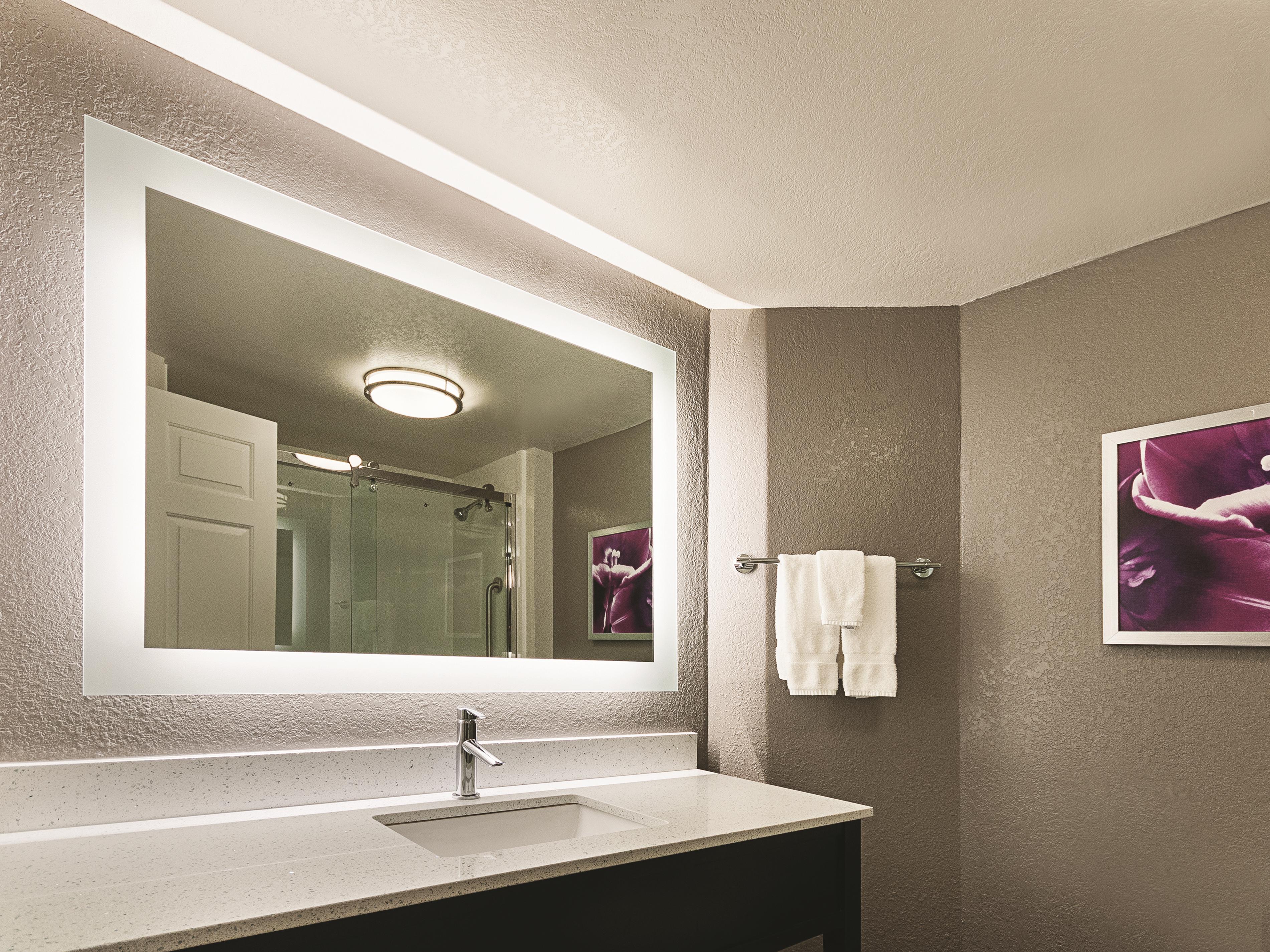 Guest room at the La Quinta Inn & Suites by Wyndham Grand Junction in Grand Junction, Colorado