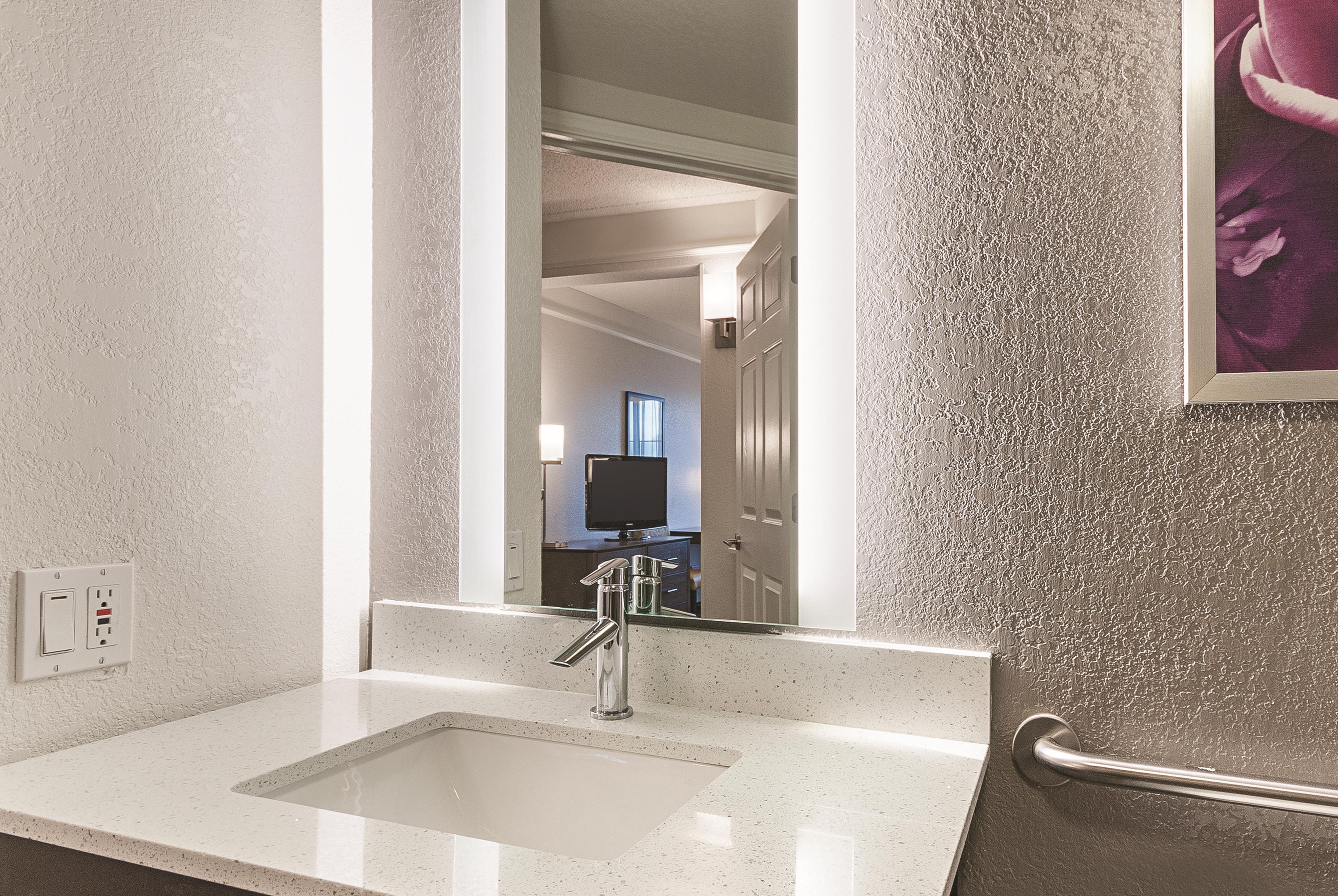 Guest room at the La Quinta Inn & Suites by Wyndham Grand Junction in Grand Junction, Colorado