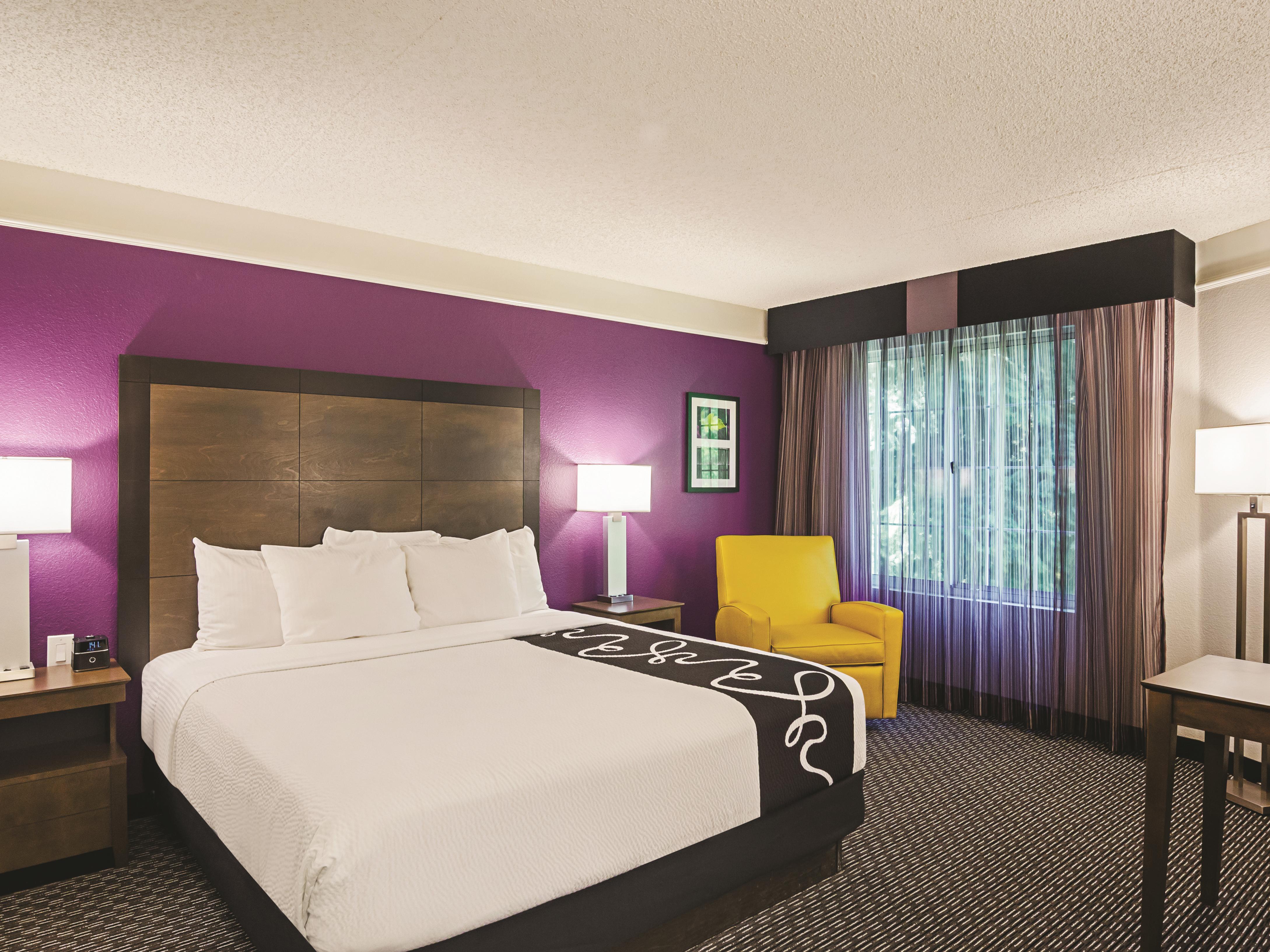 Guest room at the La Quinta Inn & Suites by Wyndham Denver Tech Center in Greenwood Village, Colorado