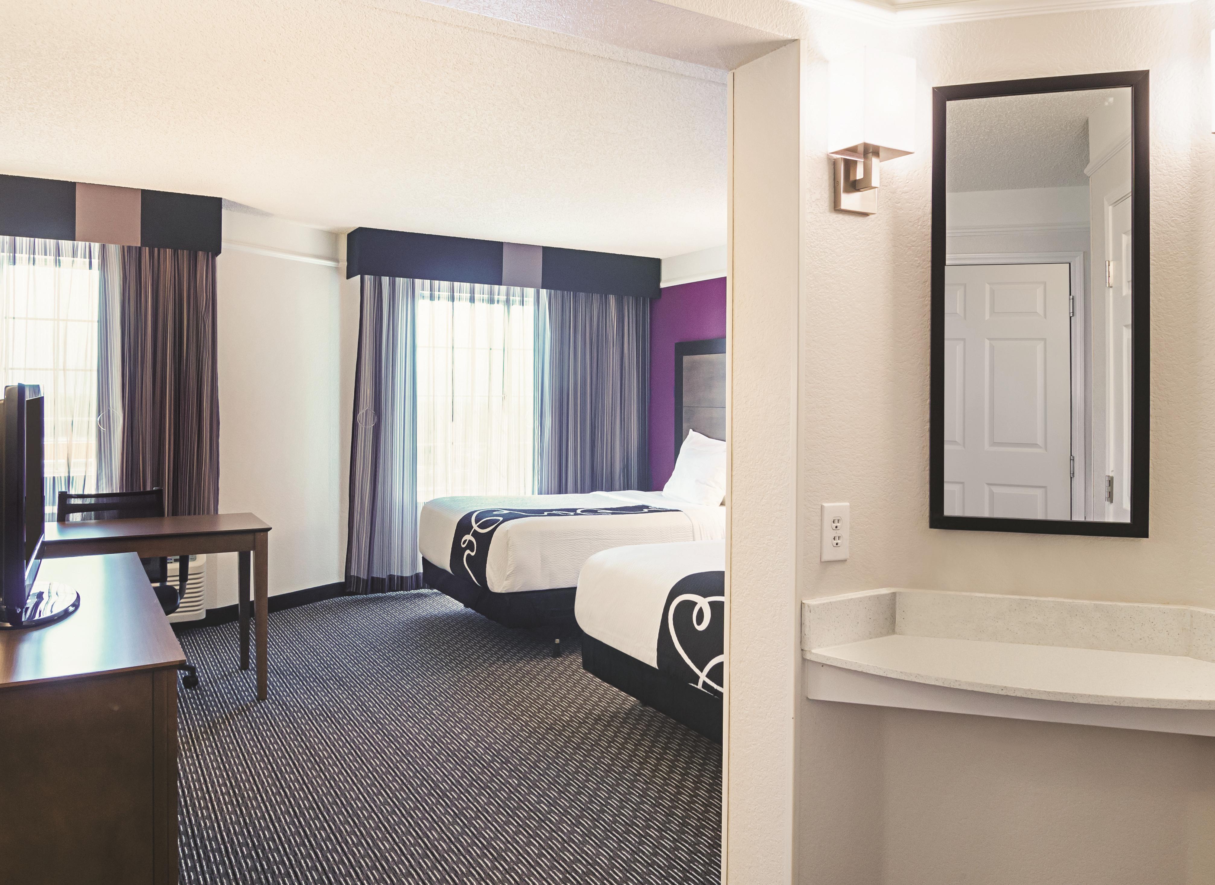 Guest room at the La Quinta Inn & Suites by Wyndham Denver Tech Center in Greenwood Village, Colorado