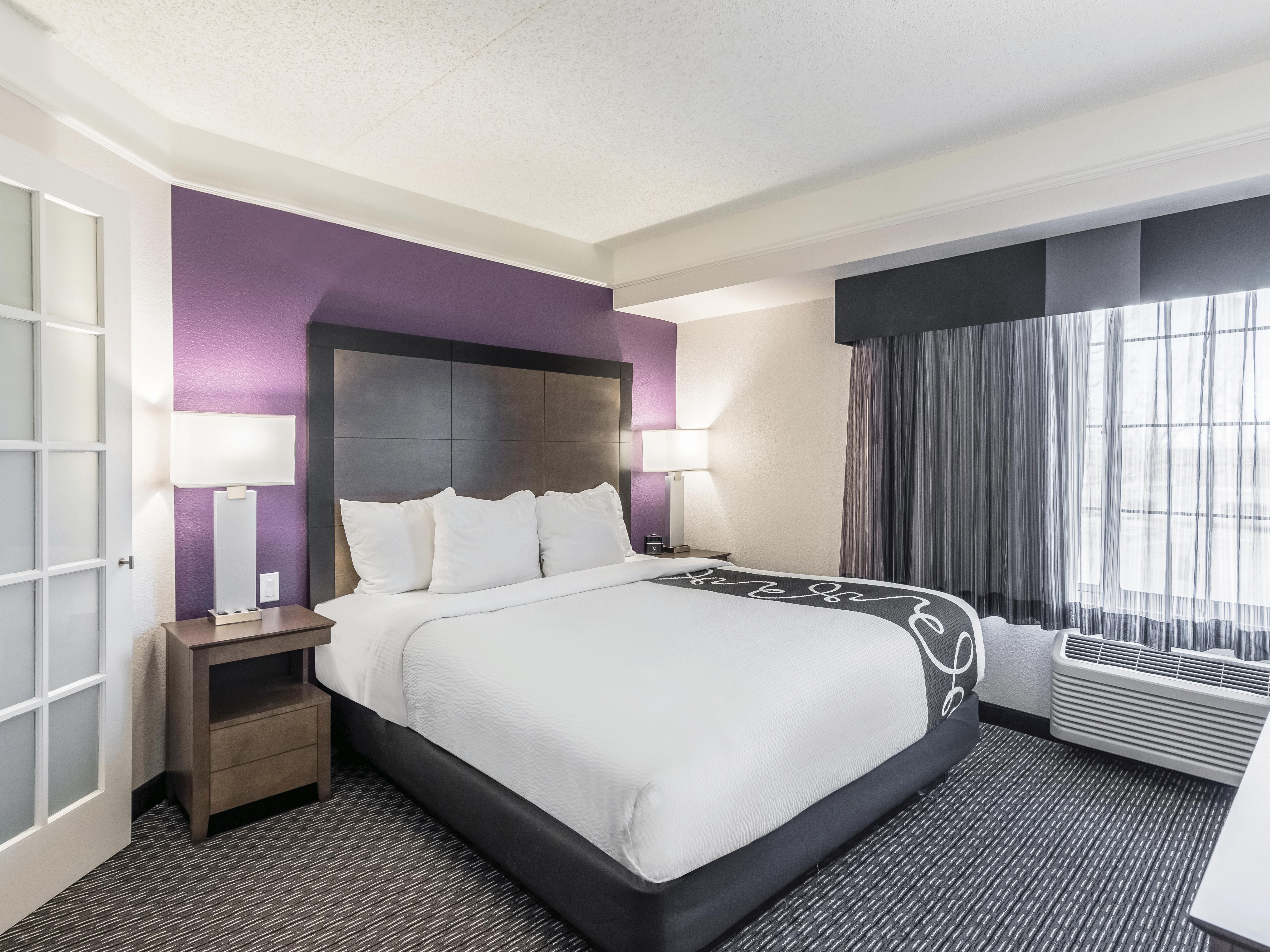 La Quinta Inn & Suites by Wyndham Denver Tech Center suite in Greenwood Village, Colorado