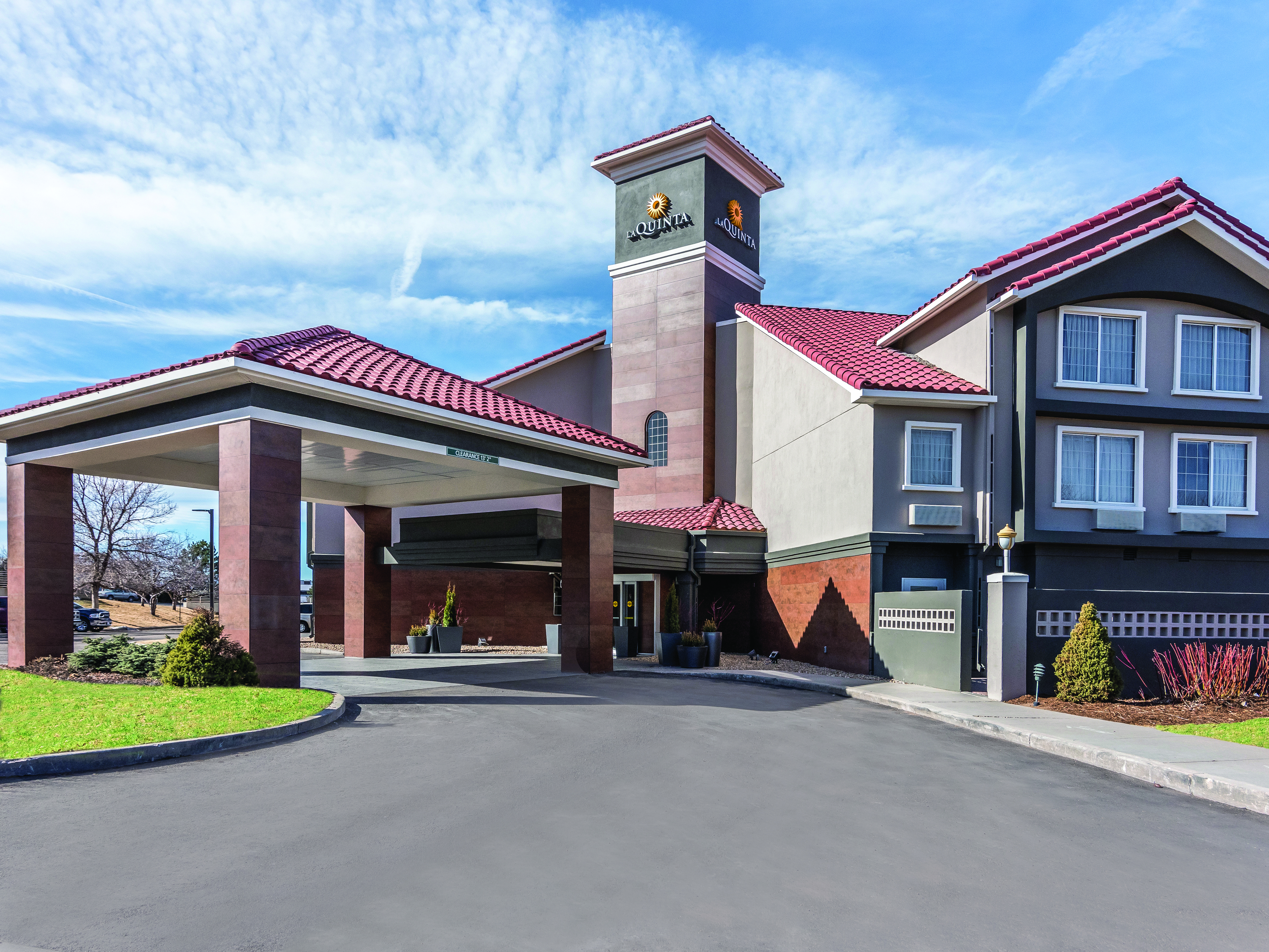 Exterior of La Quinta Inn & Suites by Wyndham Denver Tech Center hotel in Greenwood Village, Colorado