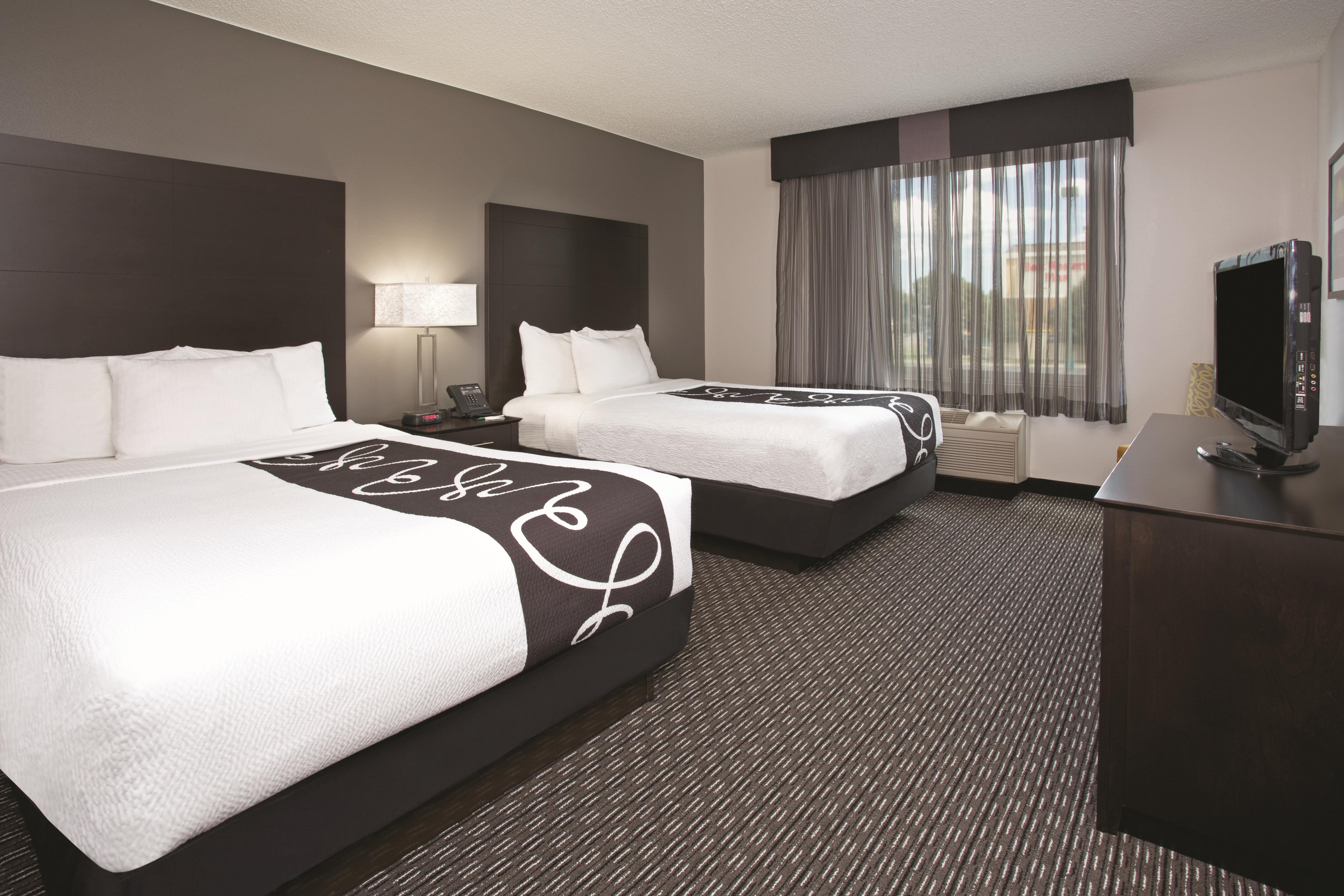 Guest room at the La Quinta by Wyndham Denver Englewood Tech Center in Greenwood Village, Colorado