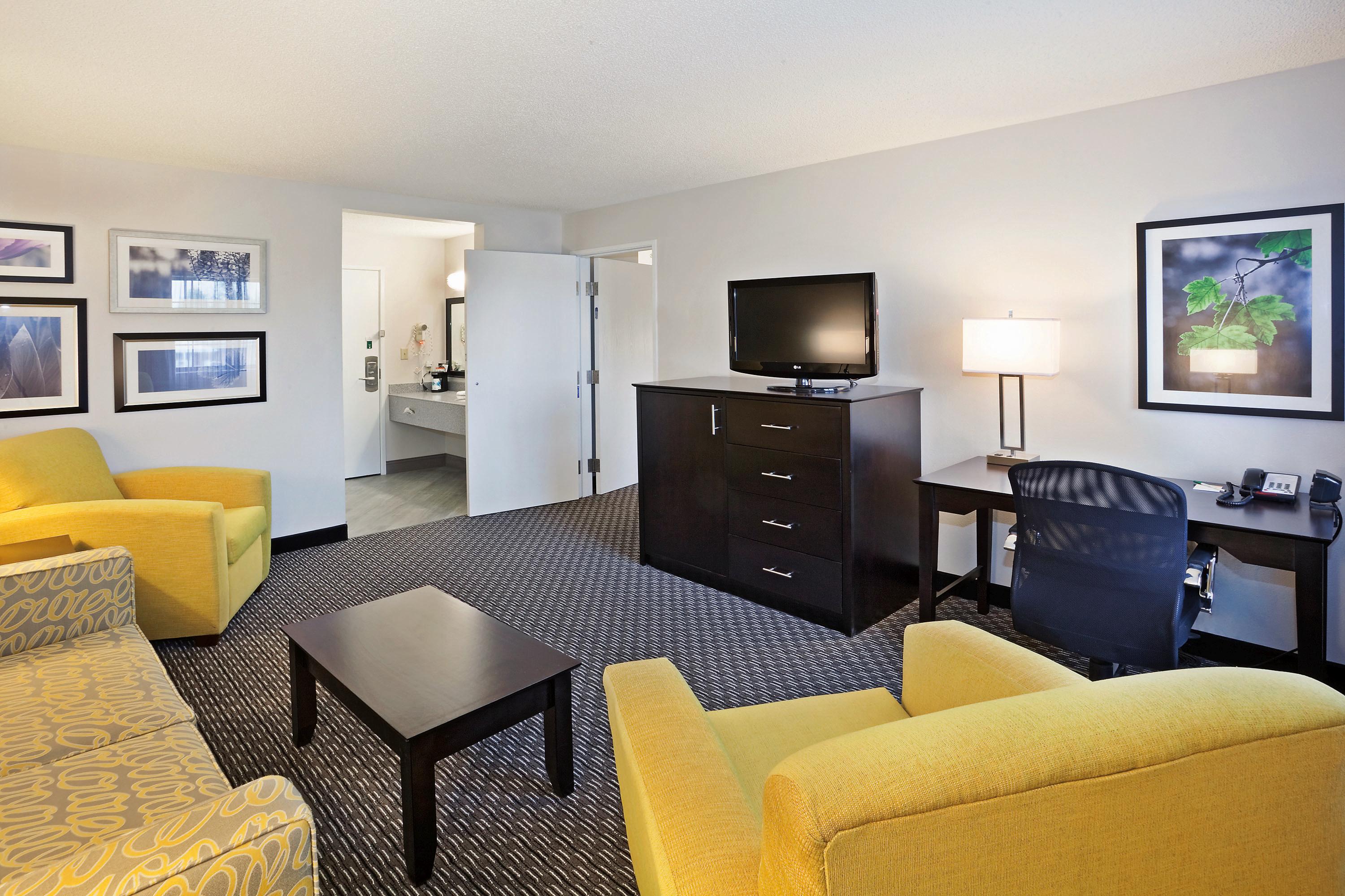 La Quinta by Wyndham Denver Englewood Tech Center suite in Greenwood Village, Colorado