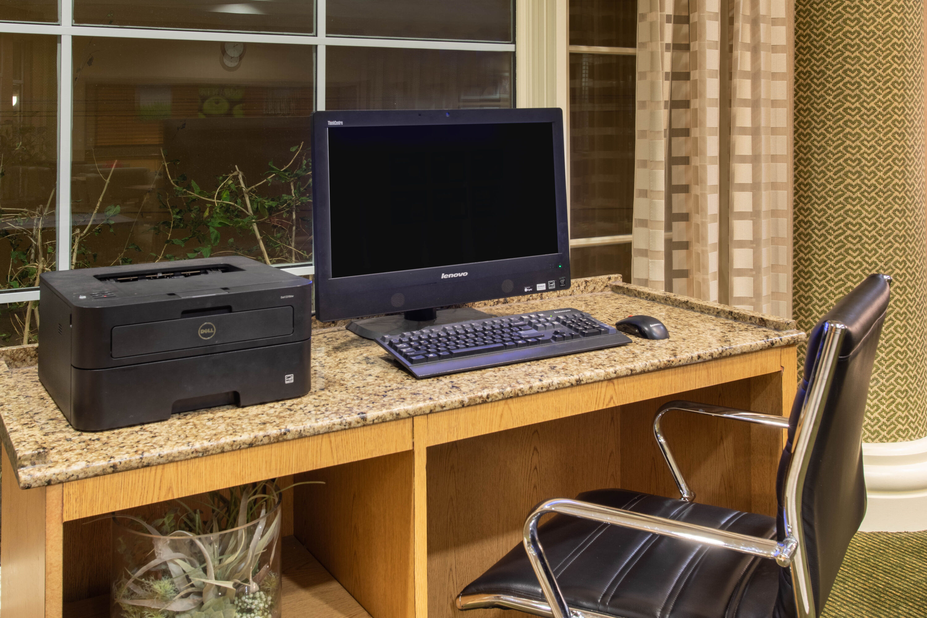 La Quinta Inn & Suites by Wyndham Denver Southwest Lakewood business center in Lakewood, Colorado