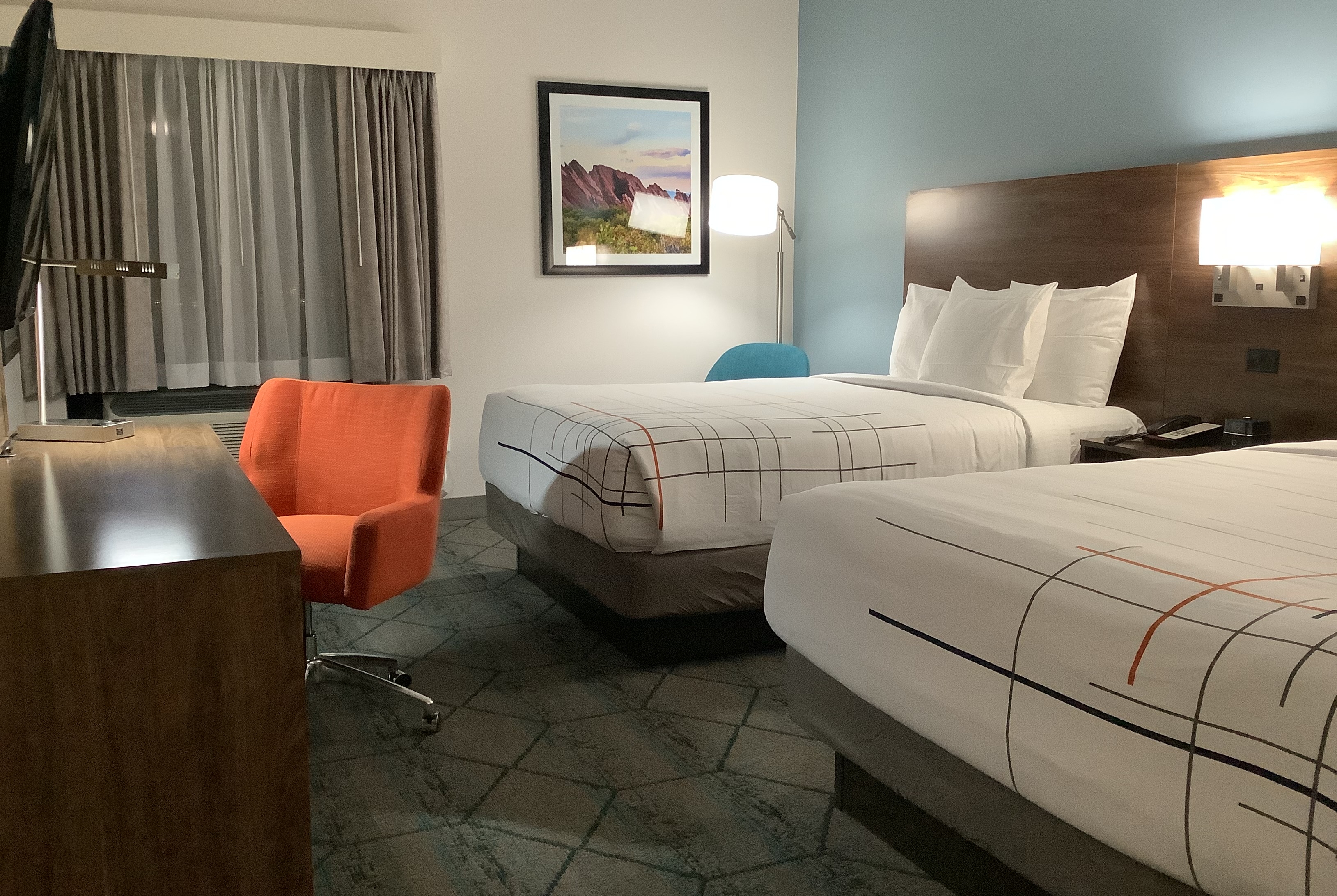 Guest room at the La Quinta Inn & Suites by Wyndham Littleton/Red Rocks in Littleton, Colorado