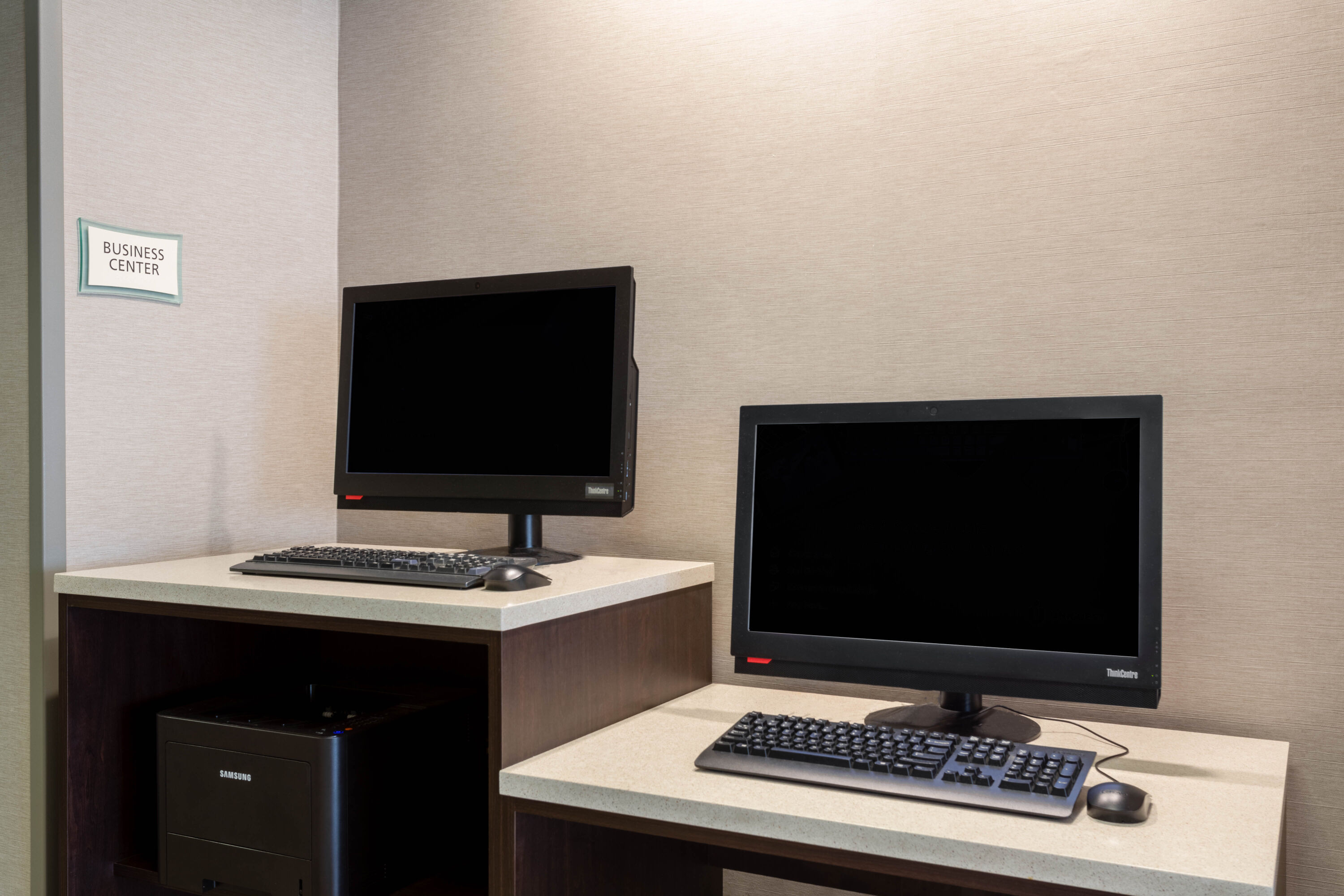 La Quinta Inn & Suites by Wyndham Denver Boulder-Louisville business center in Louisville, Colorado