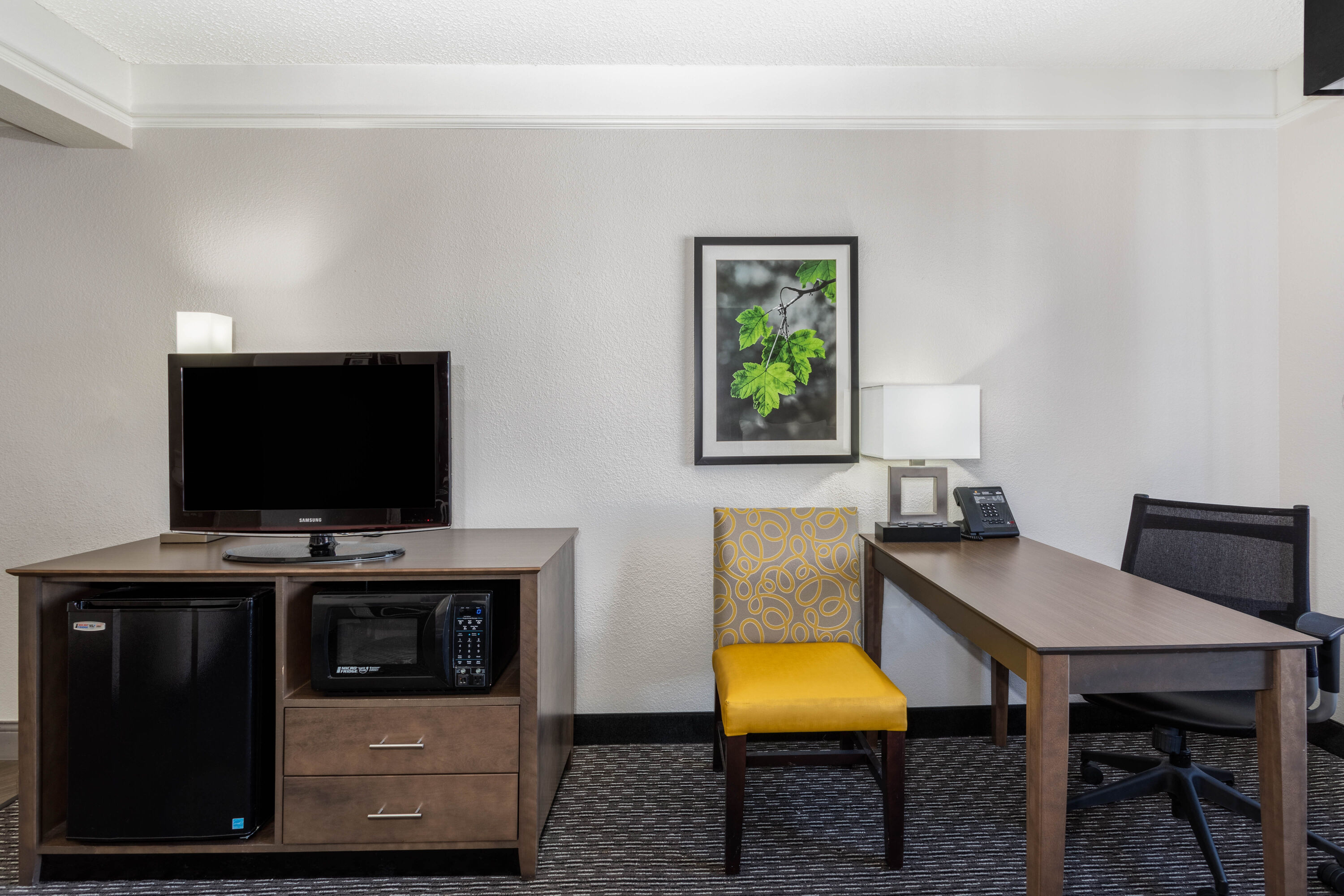 Guest room feature at the La Quinta Inn & Suites by Wyndham Denver Boulder-Louisville in Louisville, Colorado