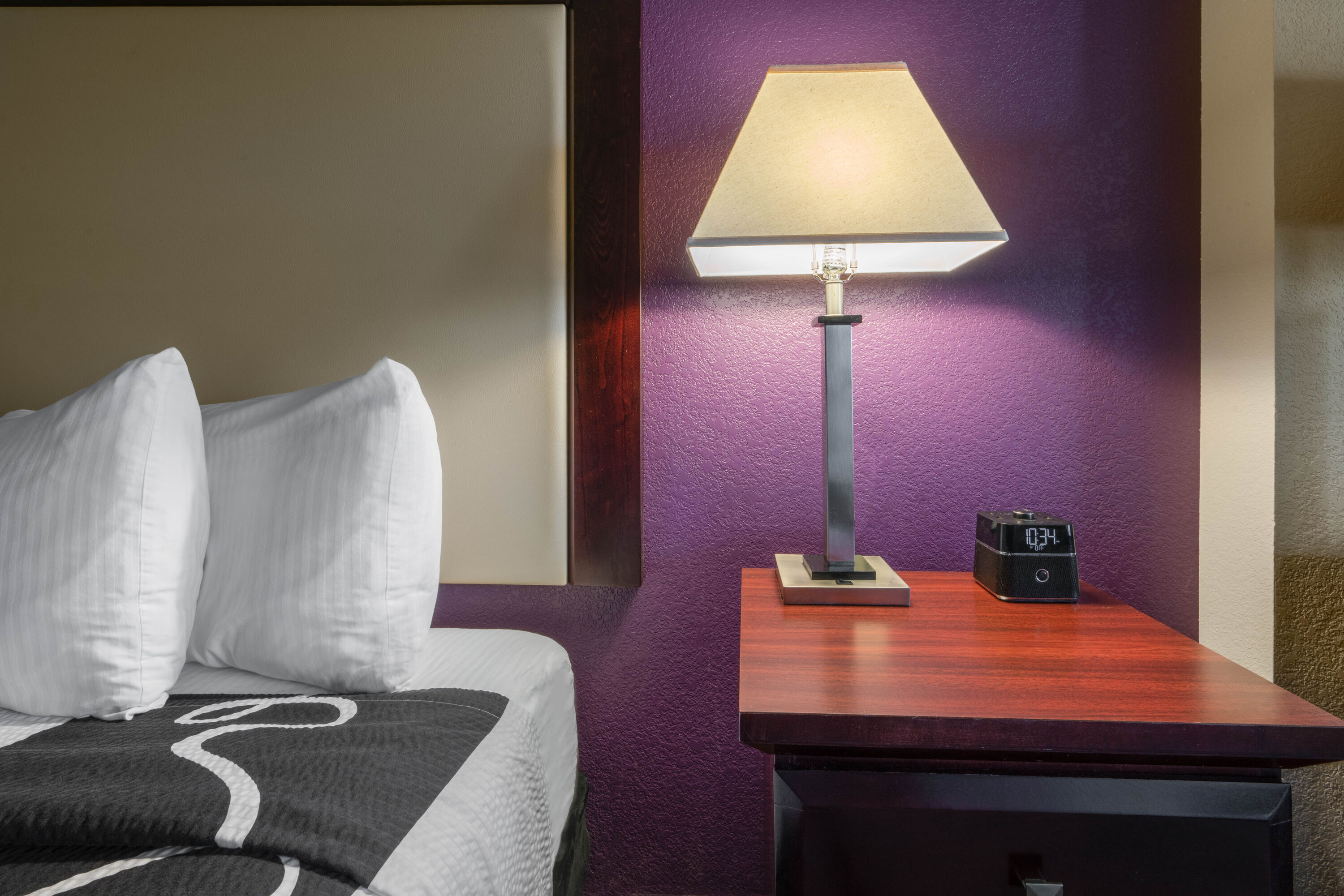 Guest room feature at the La Quinta Inn & Suites by Wyndham Loveland/Estes Park in Loveland, Colorado