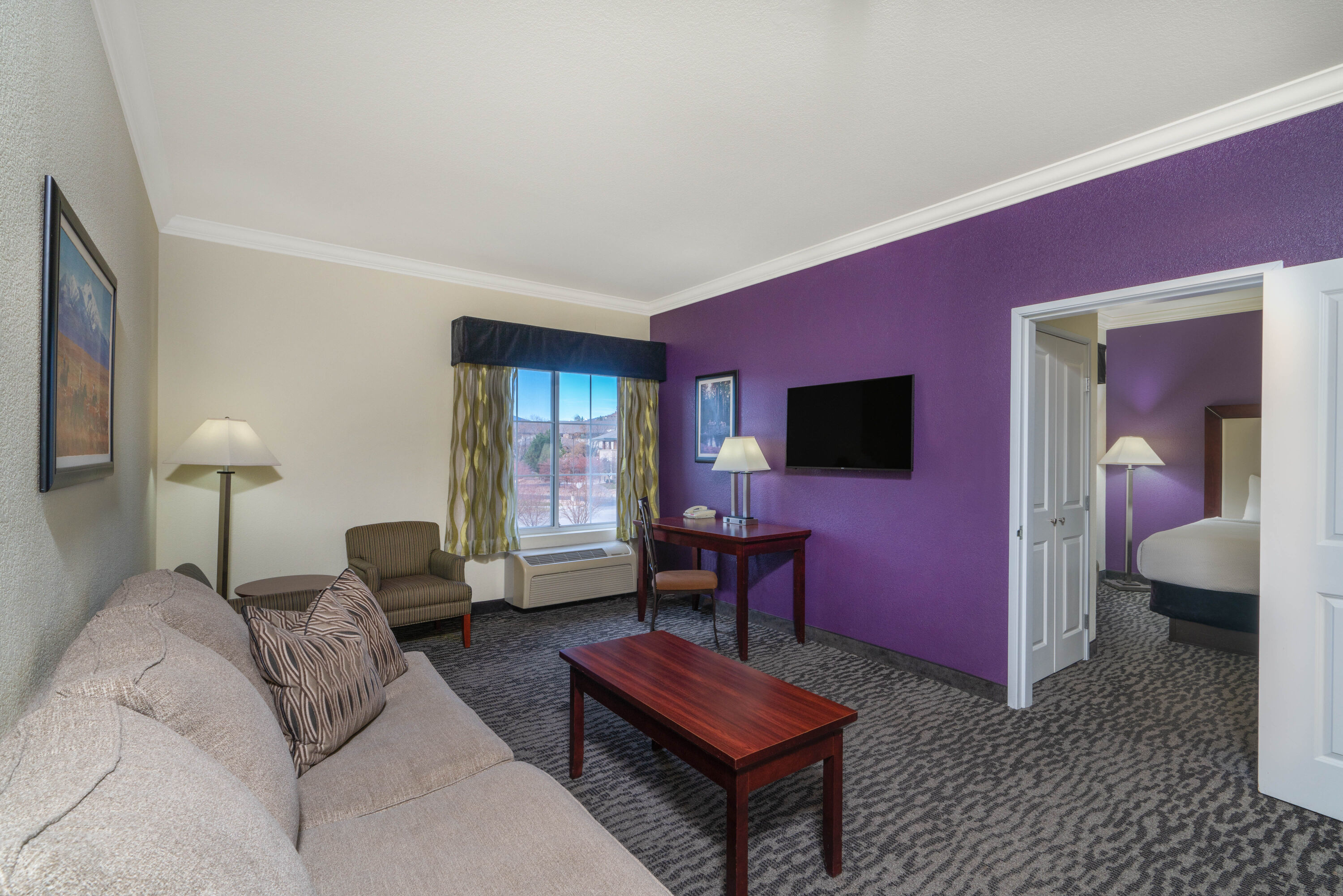 La Quinta Inn & Suites by Wyndham Loveland/Estes Park suite in Loveland, Colorado