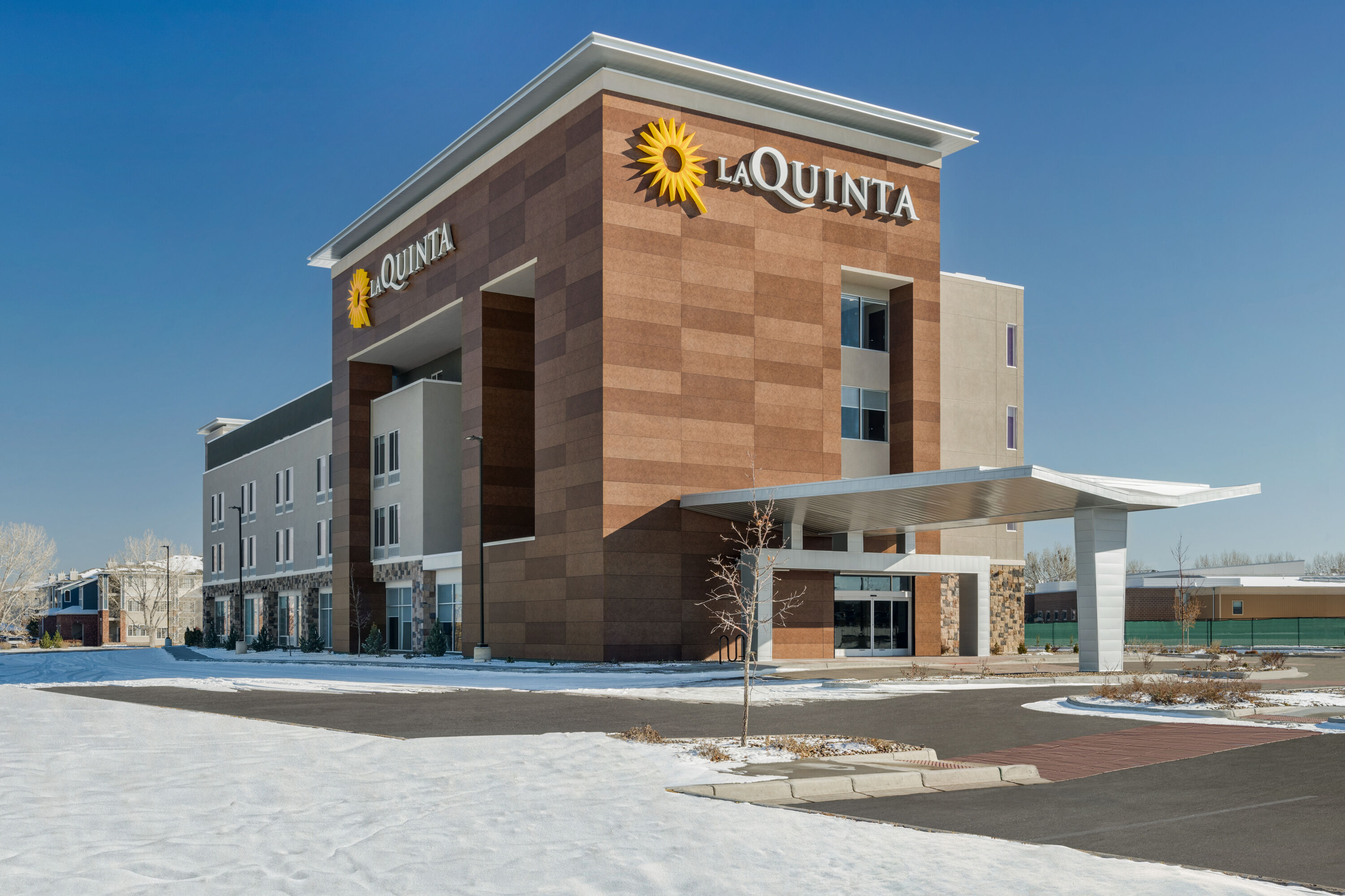Exterior Day Image of La Quinta Inn & Suites by Wyndham Denver Parker hotel in Parker, Colorado