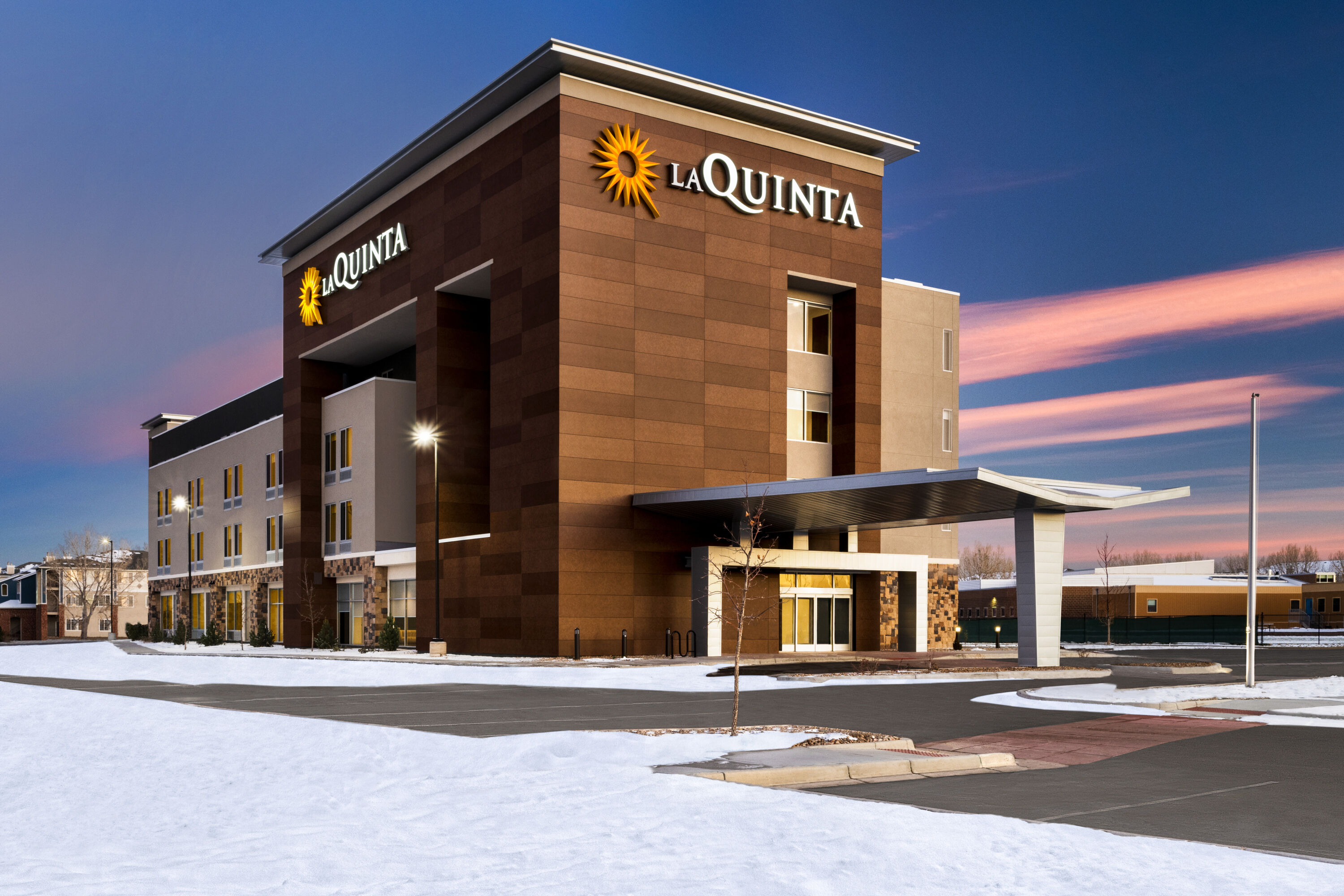 Exterior Dusk Image of La Quinta Inn & Suites by Wyndham Denver Parker hotel in Parker, Colorado