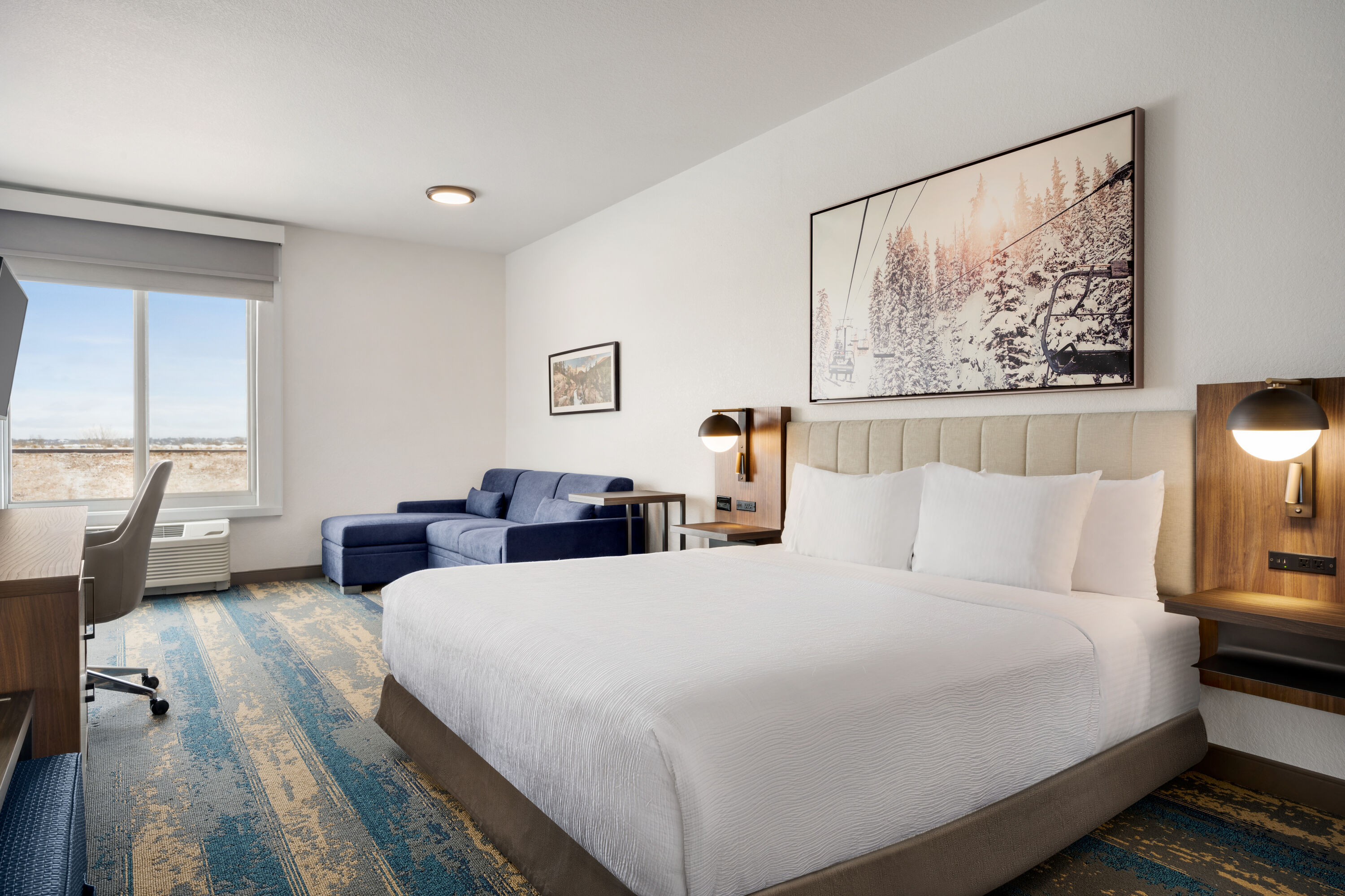 Guest room at the La Quinta Inn & Suites by Wyndham Denver Parker in Parker, Colorado