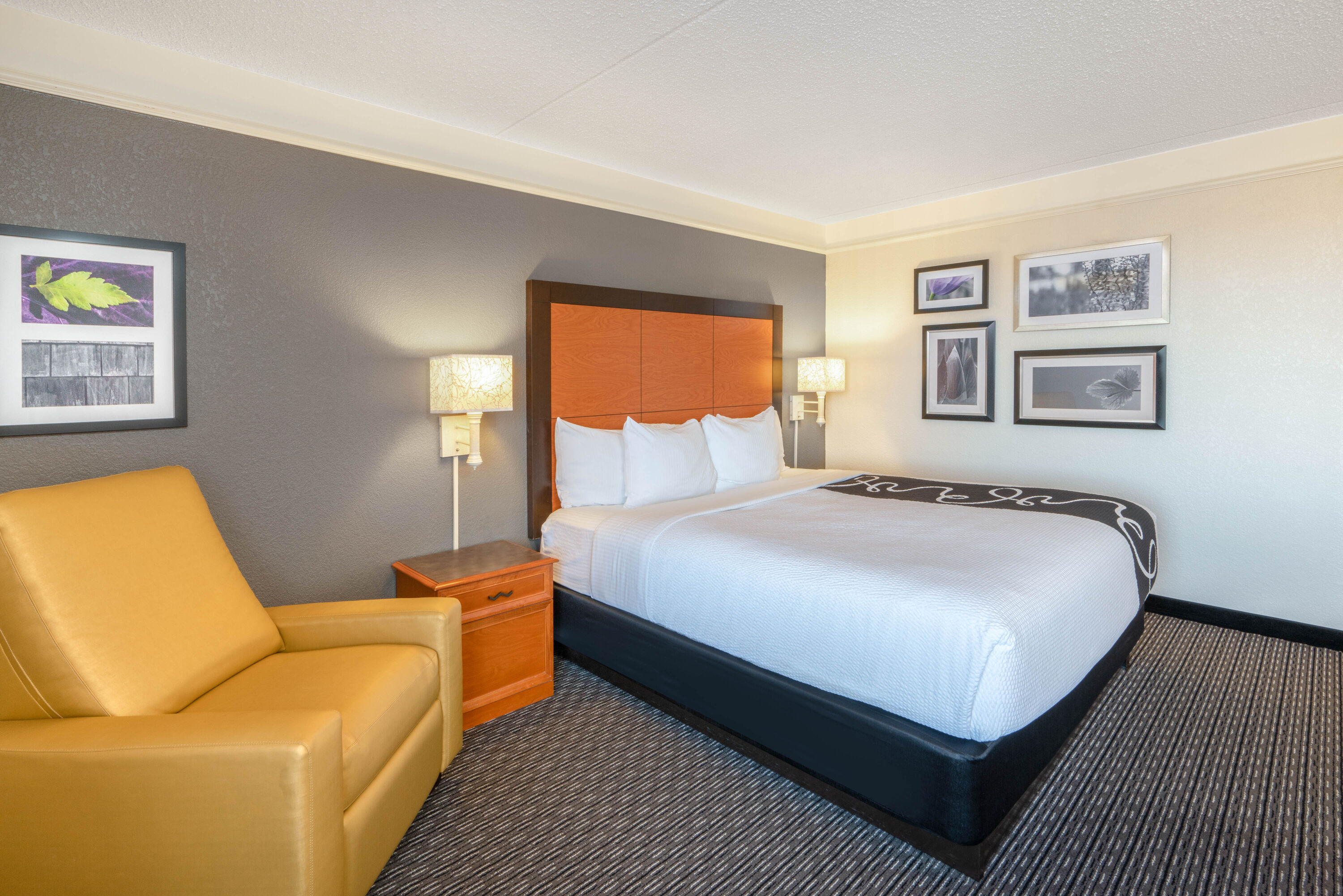 Guest room at the La Quinta Inn & Suites by Wyndham Pueblo in Pueblo, Colorado