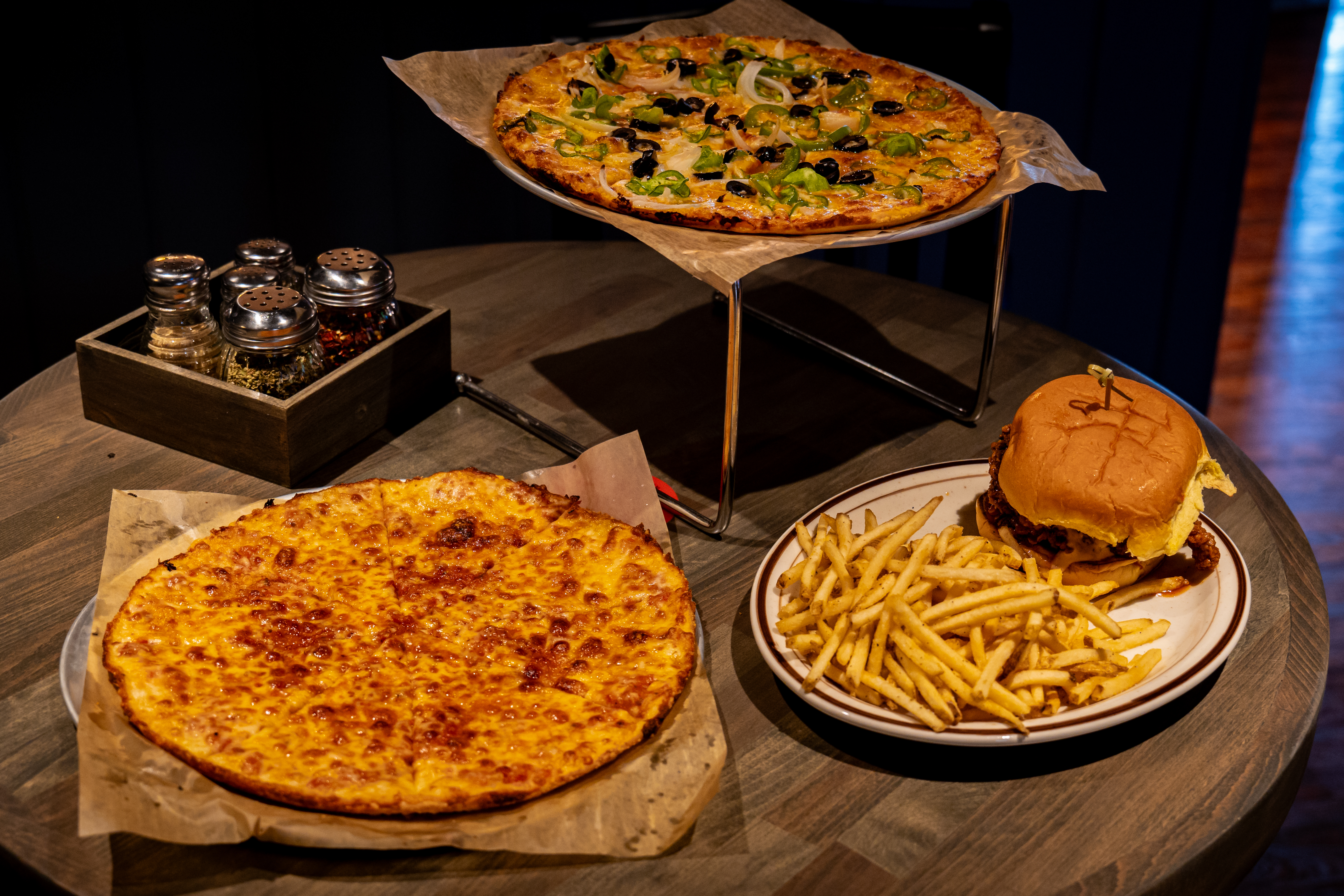 La Quinta Inn & Suites by Wyndham Danbury restaurant in Danbury, Connecticut