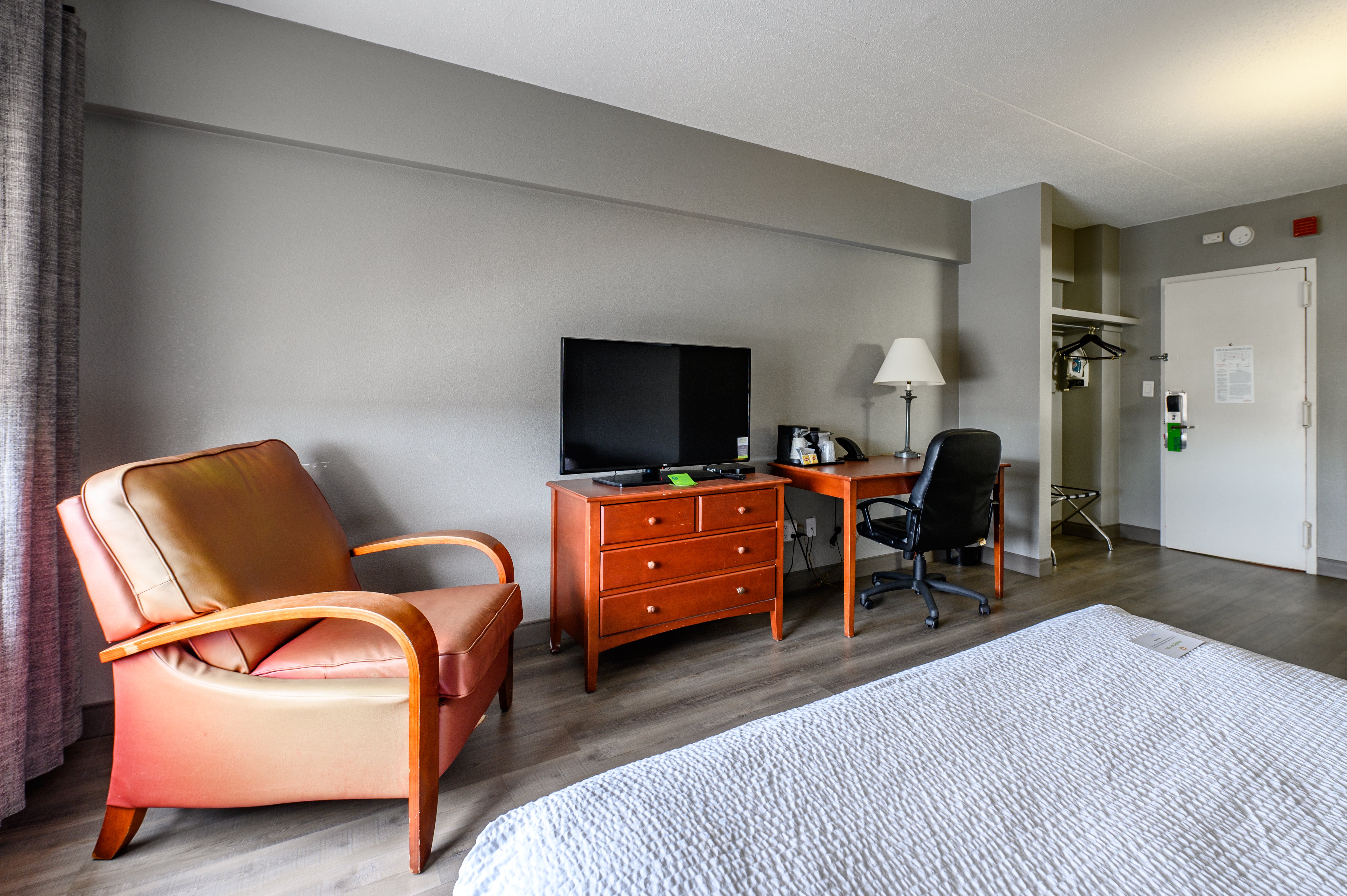 Guest room at the La Quinta Inn & Suites by Wyndham New Haven in New Haven, Connecticut