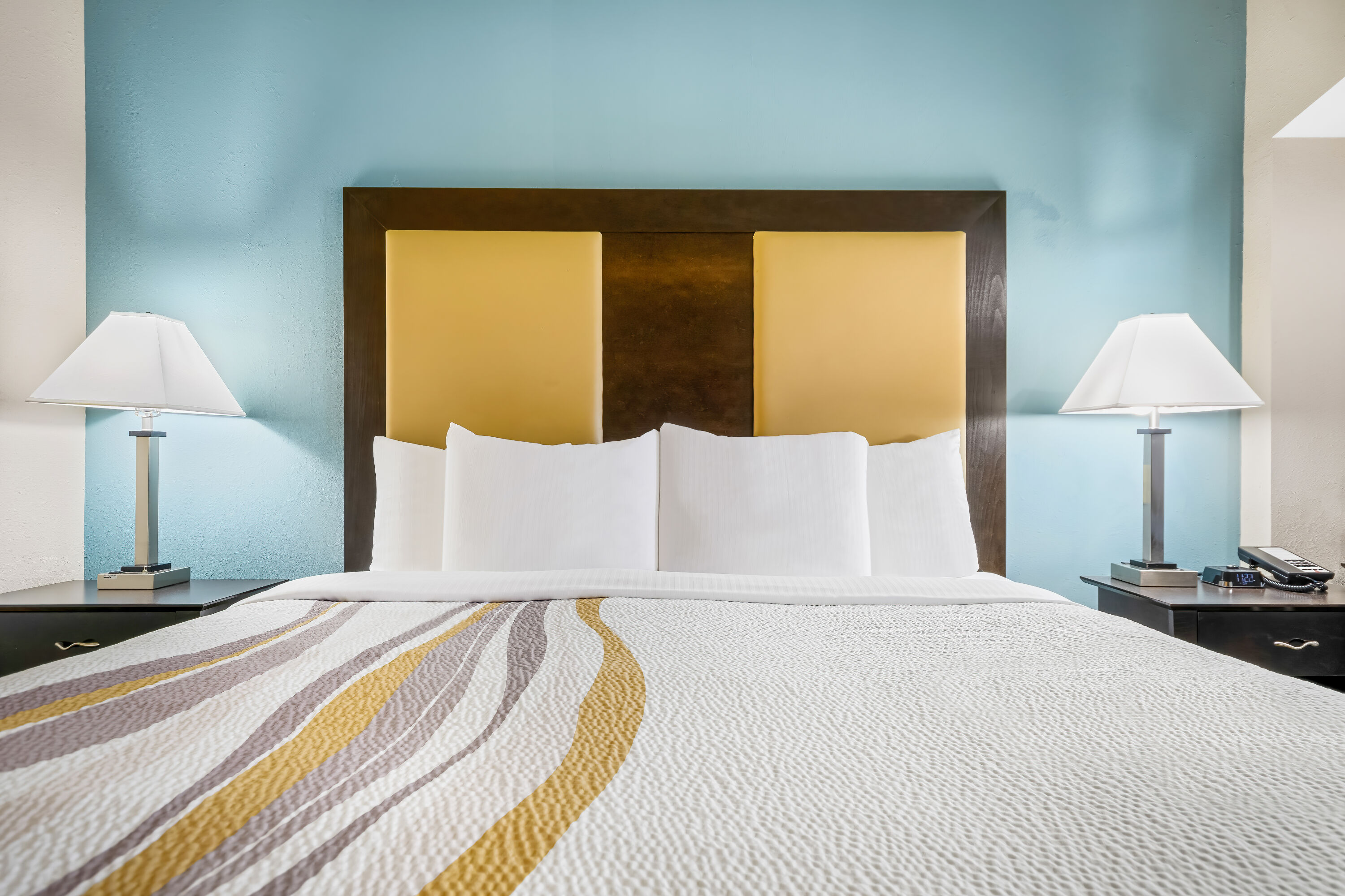 La Quinta Inn & Suites by Wyndham Stonington-Mystic Area suite in Pawcatuck, Connecticut