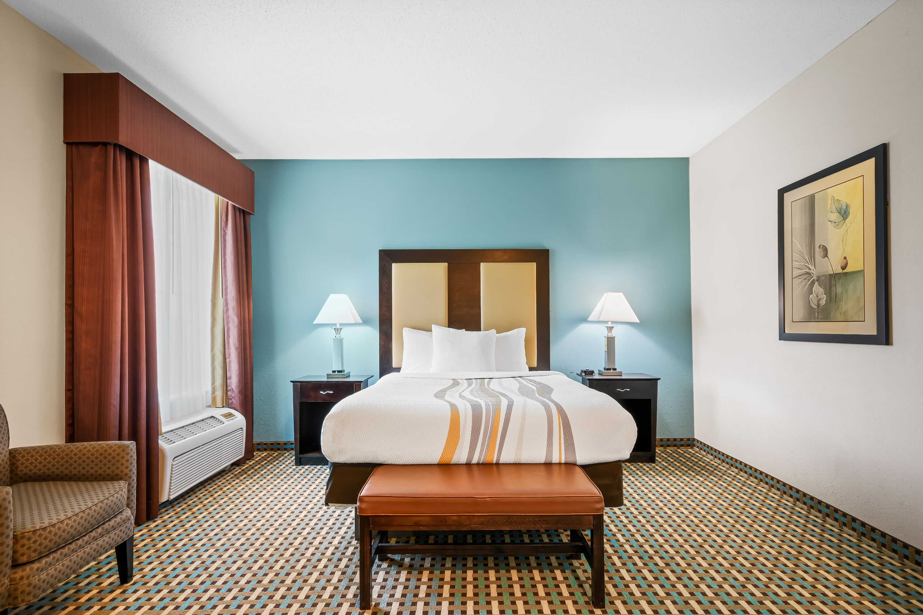 La Quinta Inn & Suites by Wyndham Stonington-Mystic Area suite in Pawcatuck, Connecticut