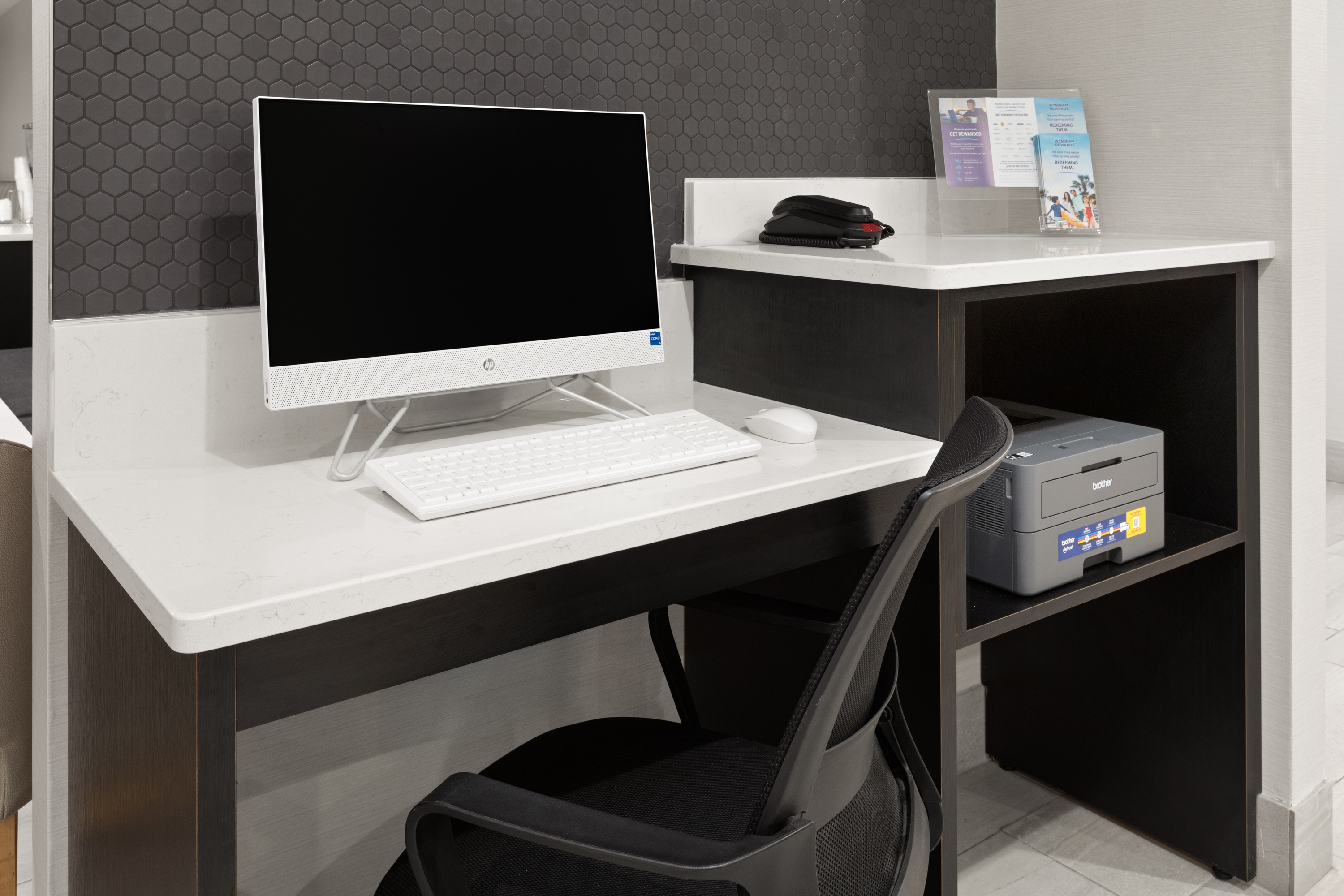 La Quinta Inn & Suites by Wyndham Washington DC-Capital/NoMA business center in Washington, District Of Columbia