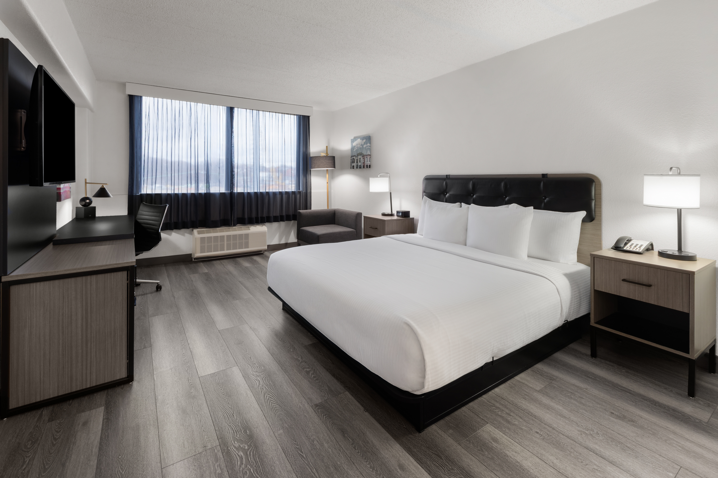 Guest room at the La Quinta Inn & Suites by Wyndham Washington DC-Capital/NoMA in Washington, District Of Columbia