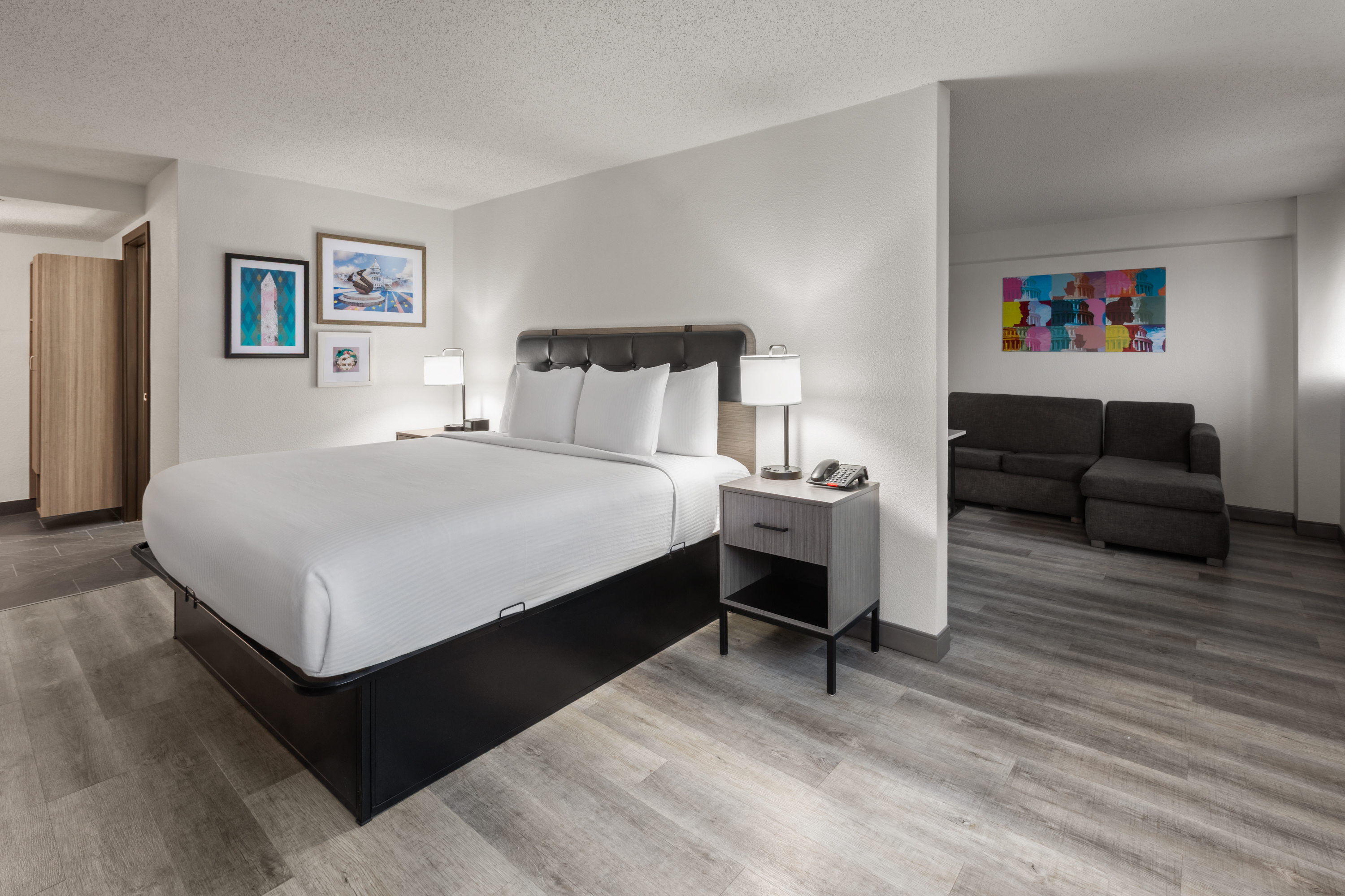 La Quinta Inn & Suites by Wyndham Washington DC-Capital/NoMA suite in Washington, District Of Columbia