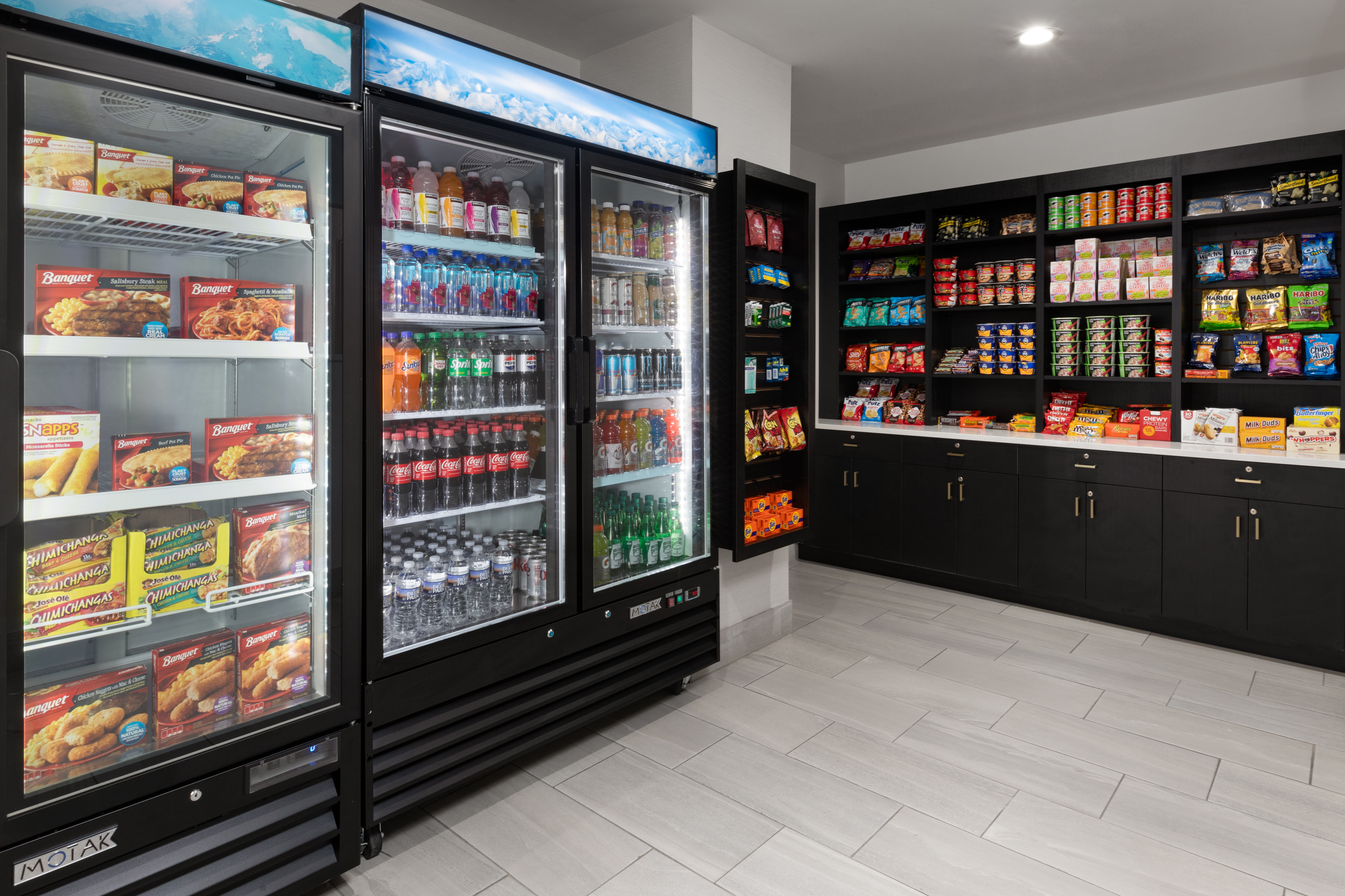 Mart at La Quinta Inn & Suites by Wyndham Washington DC-Capital/NoMA in Washington, District Of Columbia